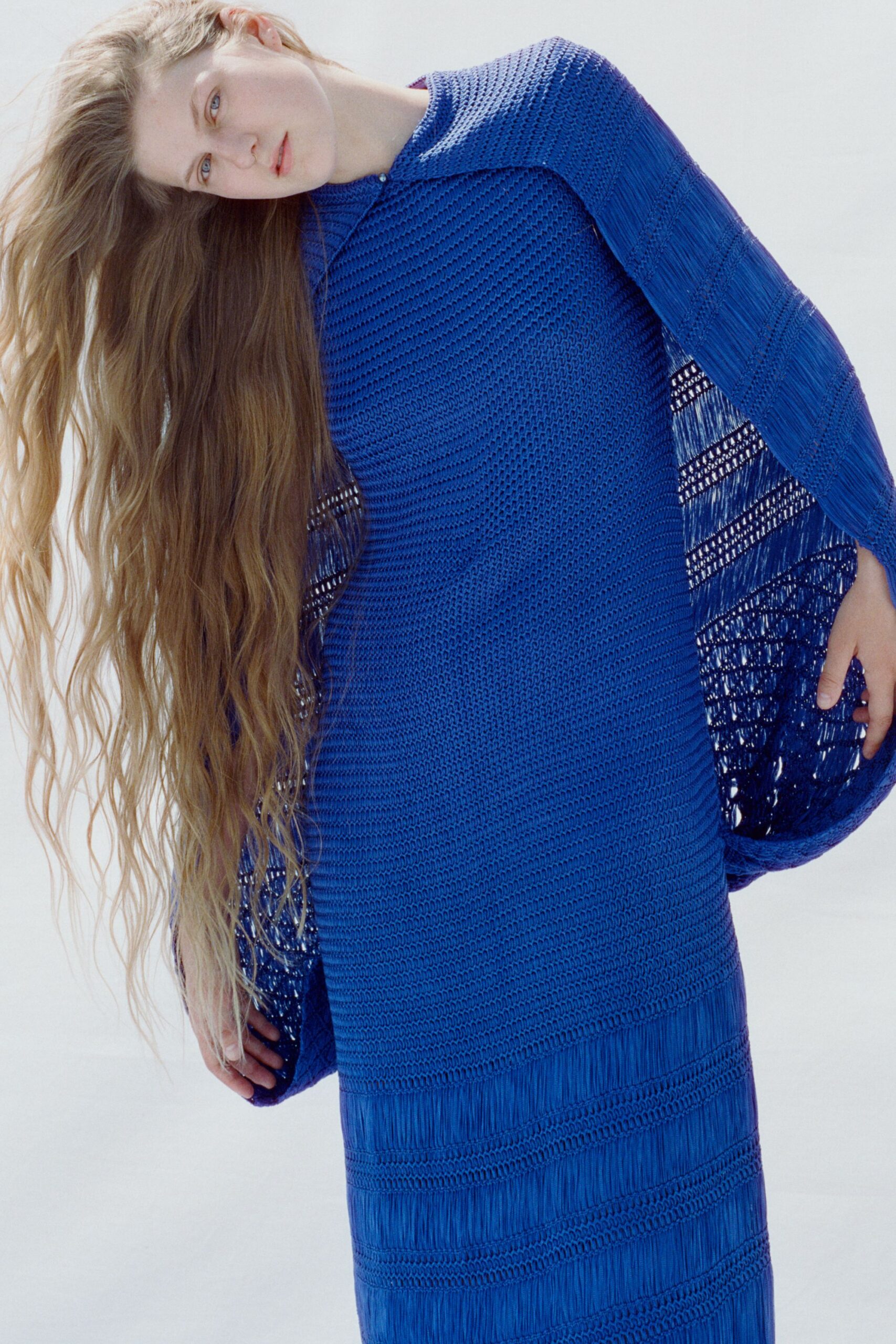 blue relaxed long-sleeve dress