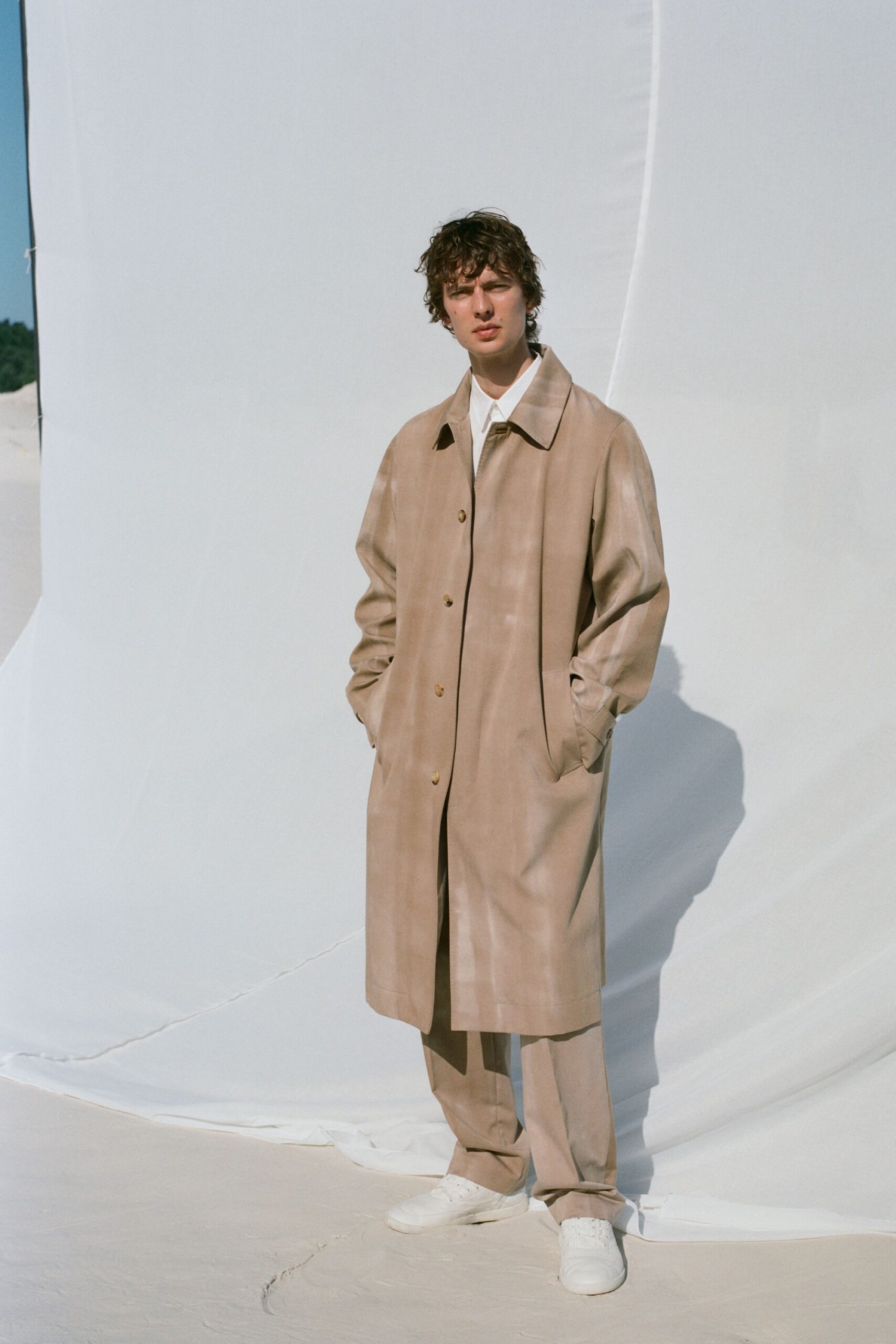beige cotton long-sleeve collared relaxed buttoned coat