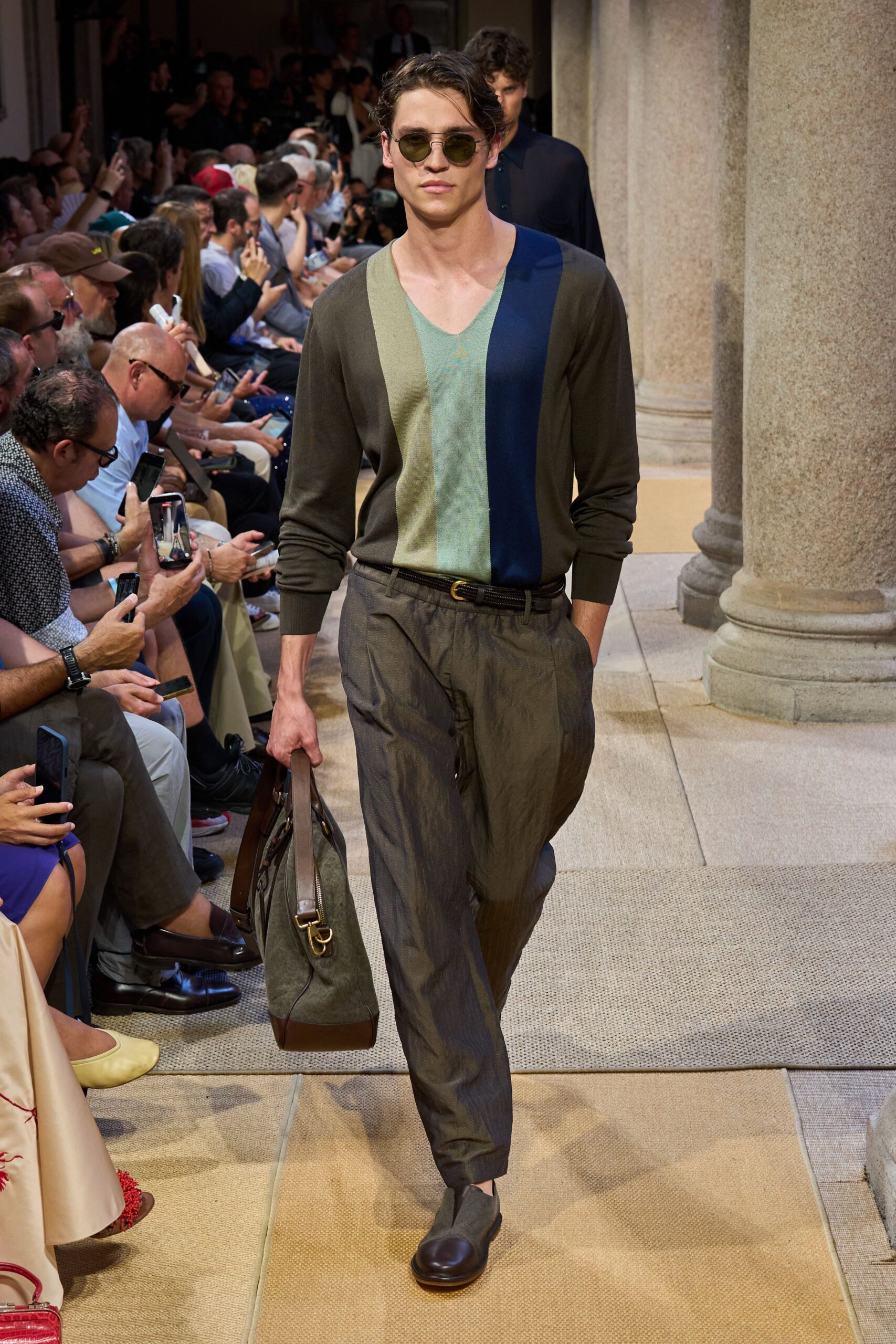 color-blocked relaxed shirt with pants