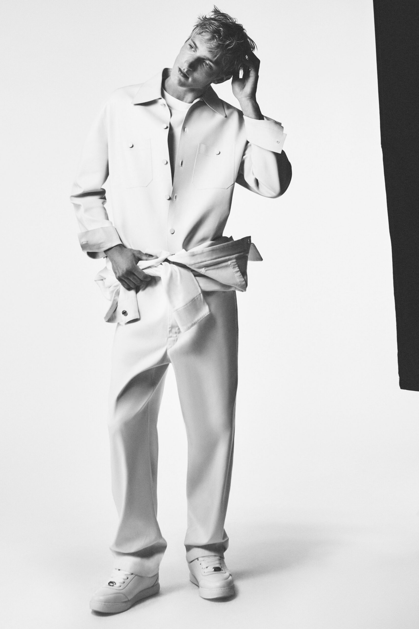 white cotton long-sleeve collared relaxed buttoned shirt