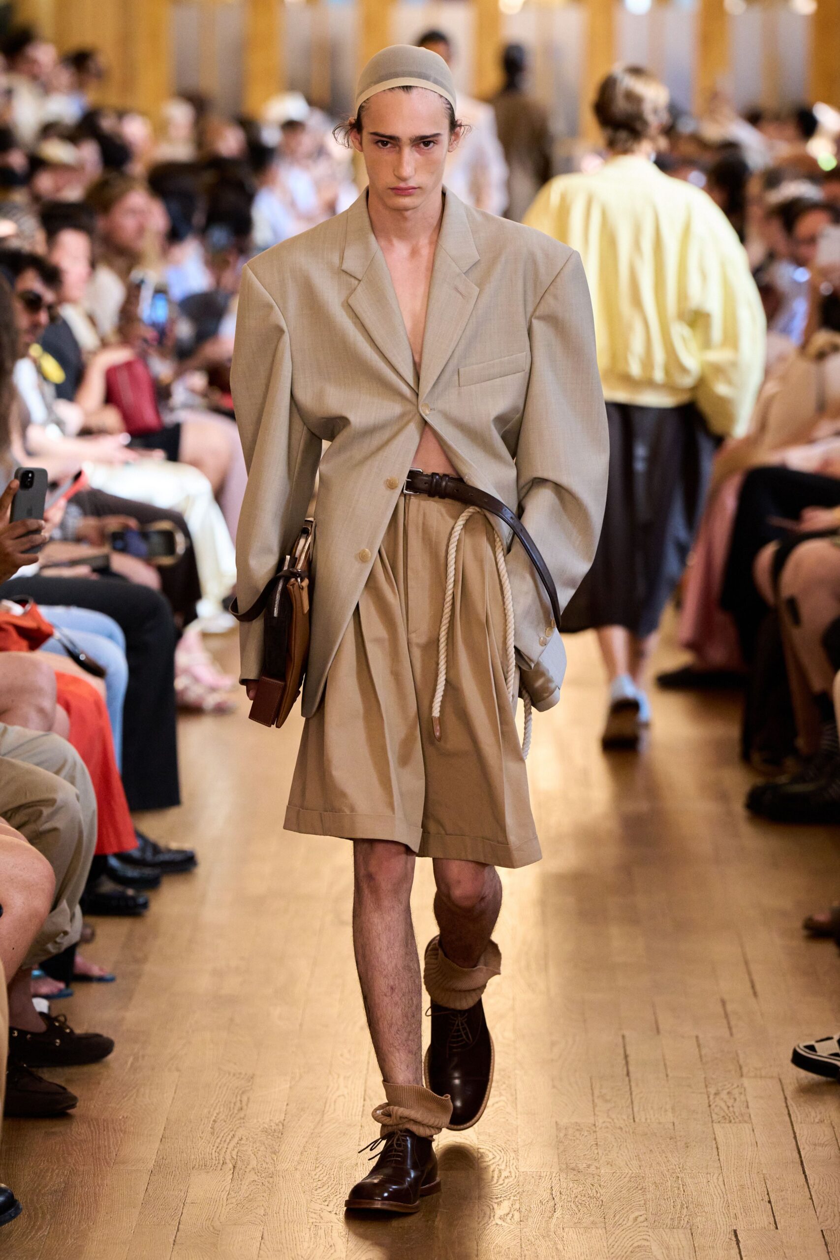 beige cotton long-sleeve collared oversized buttoned blazer
