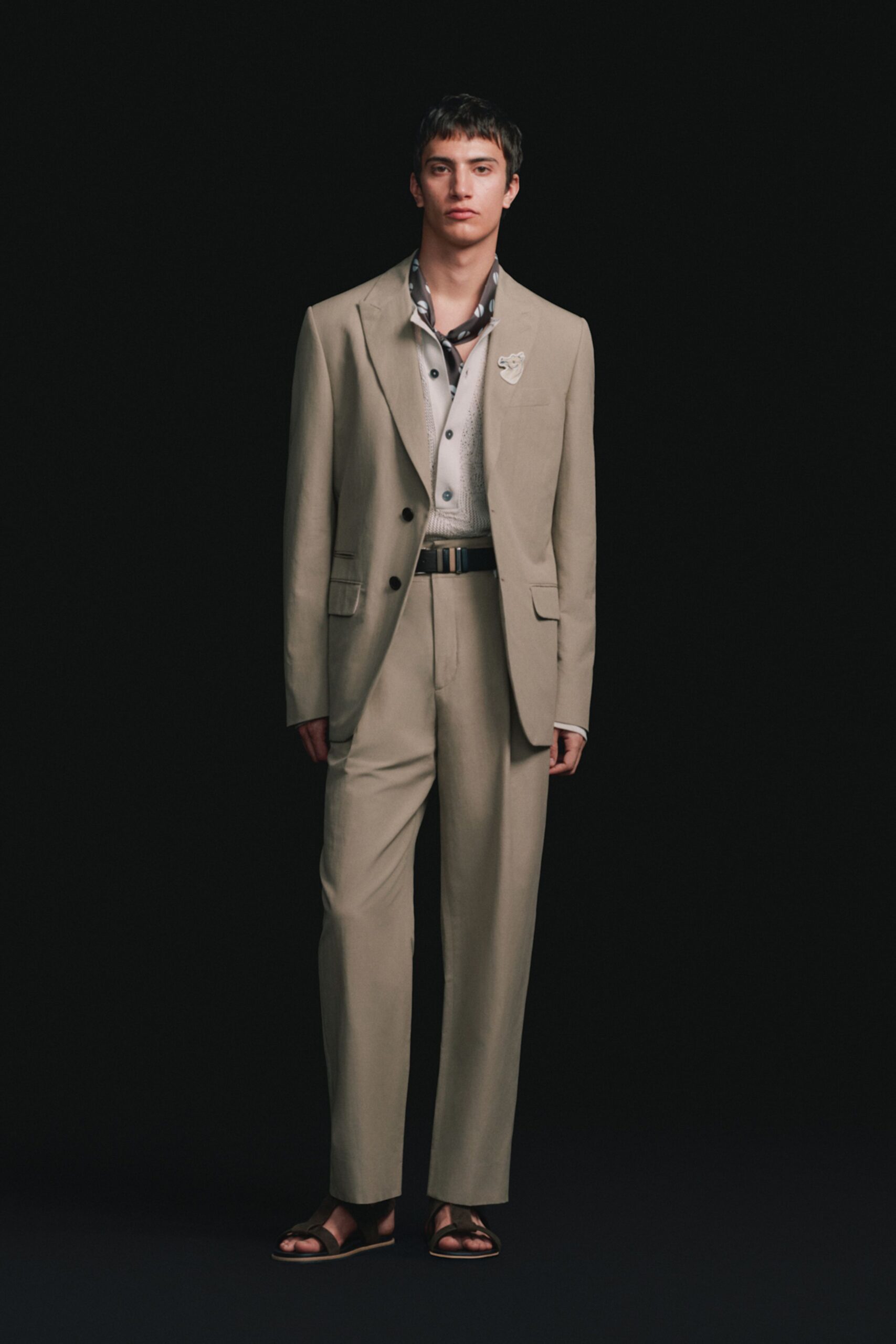 beige cotton long-sleeve collared tailored buttoned suit