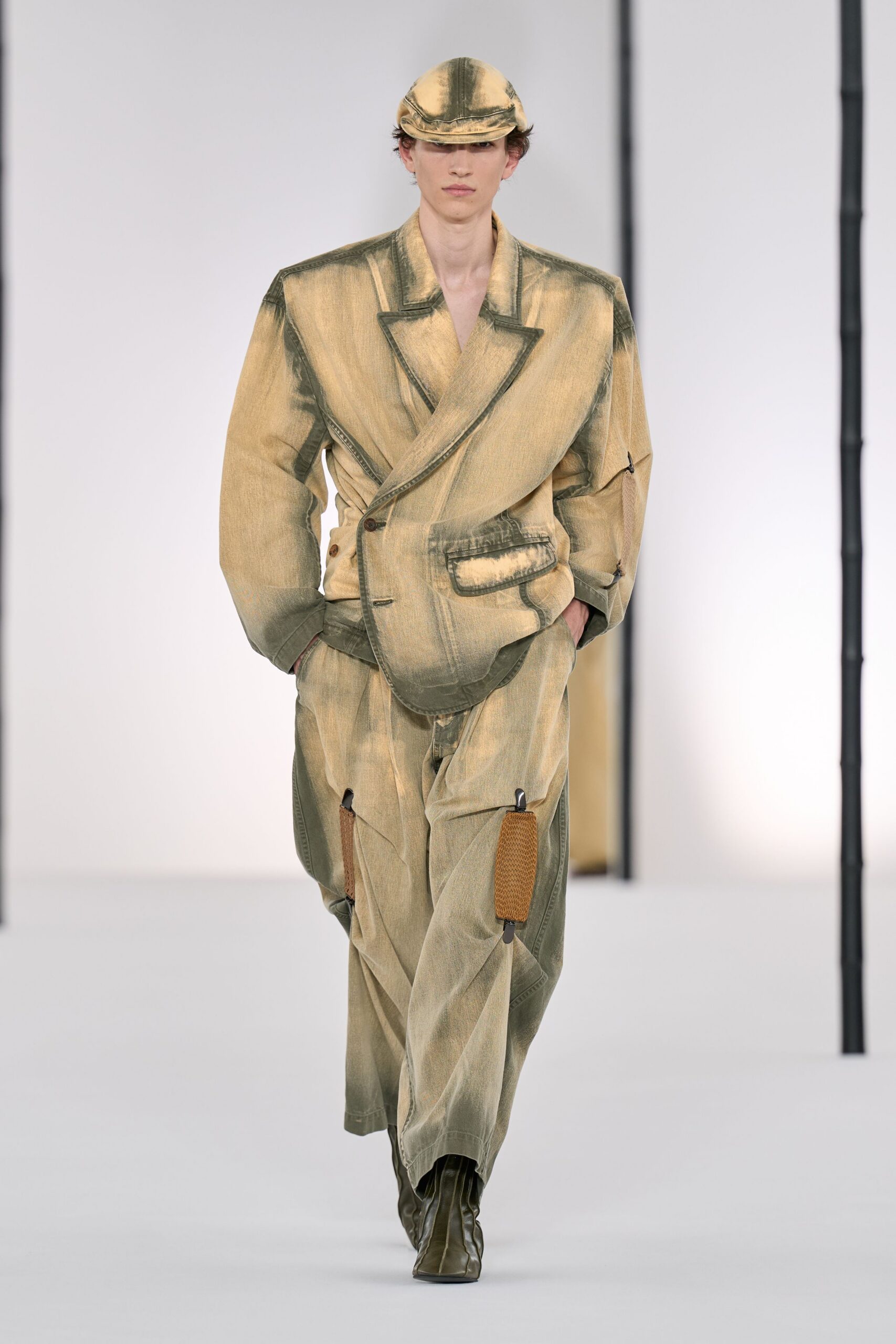 beige cotton long-sleeve collared structured buttoned layered blazer