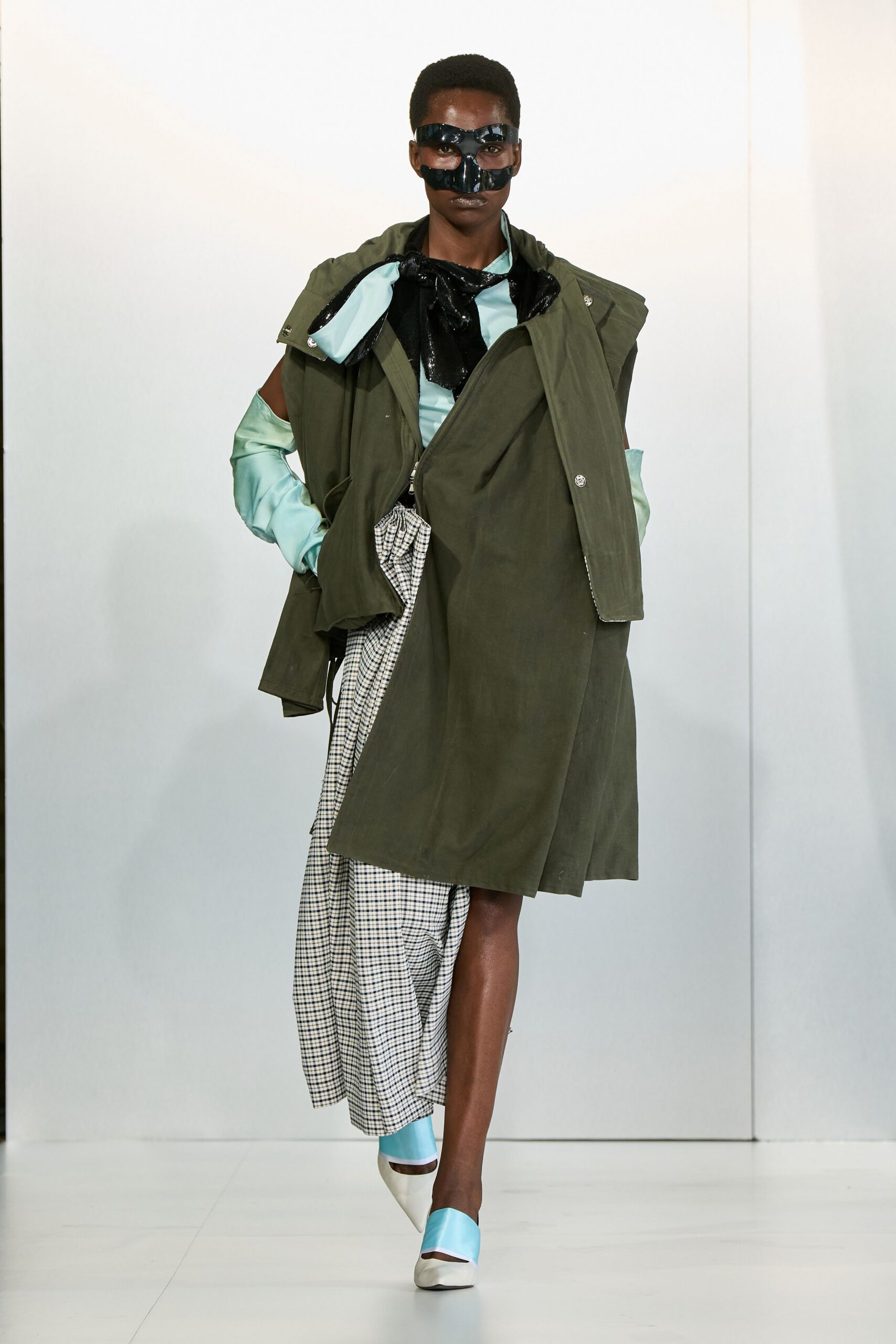 green cotton long-sleeve collared relaxed layered coat