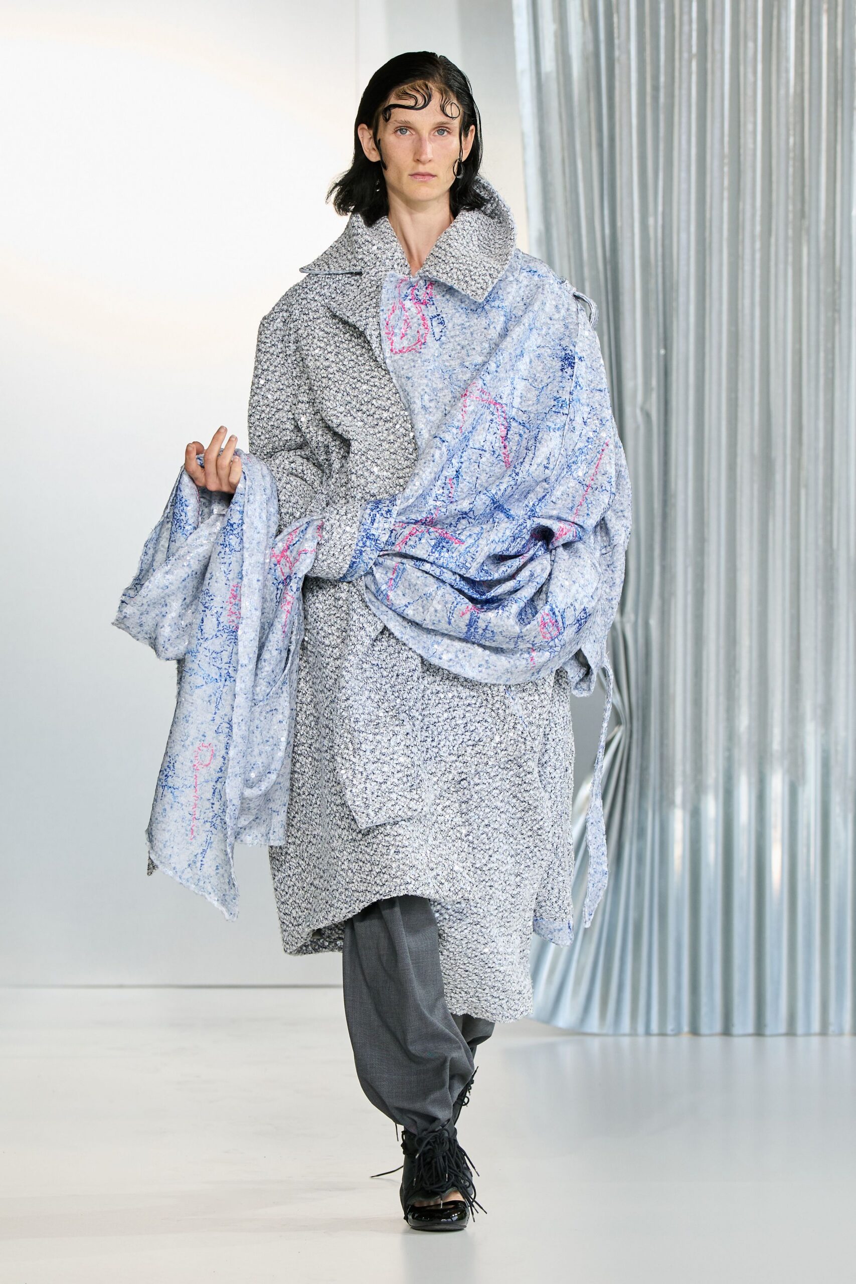 gray wool long-sleeve collared relaxed layered printed coat