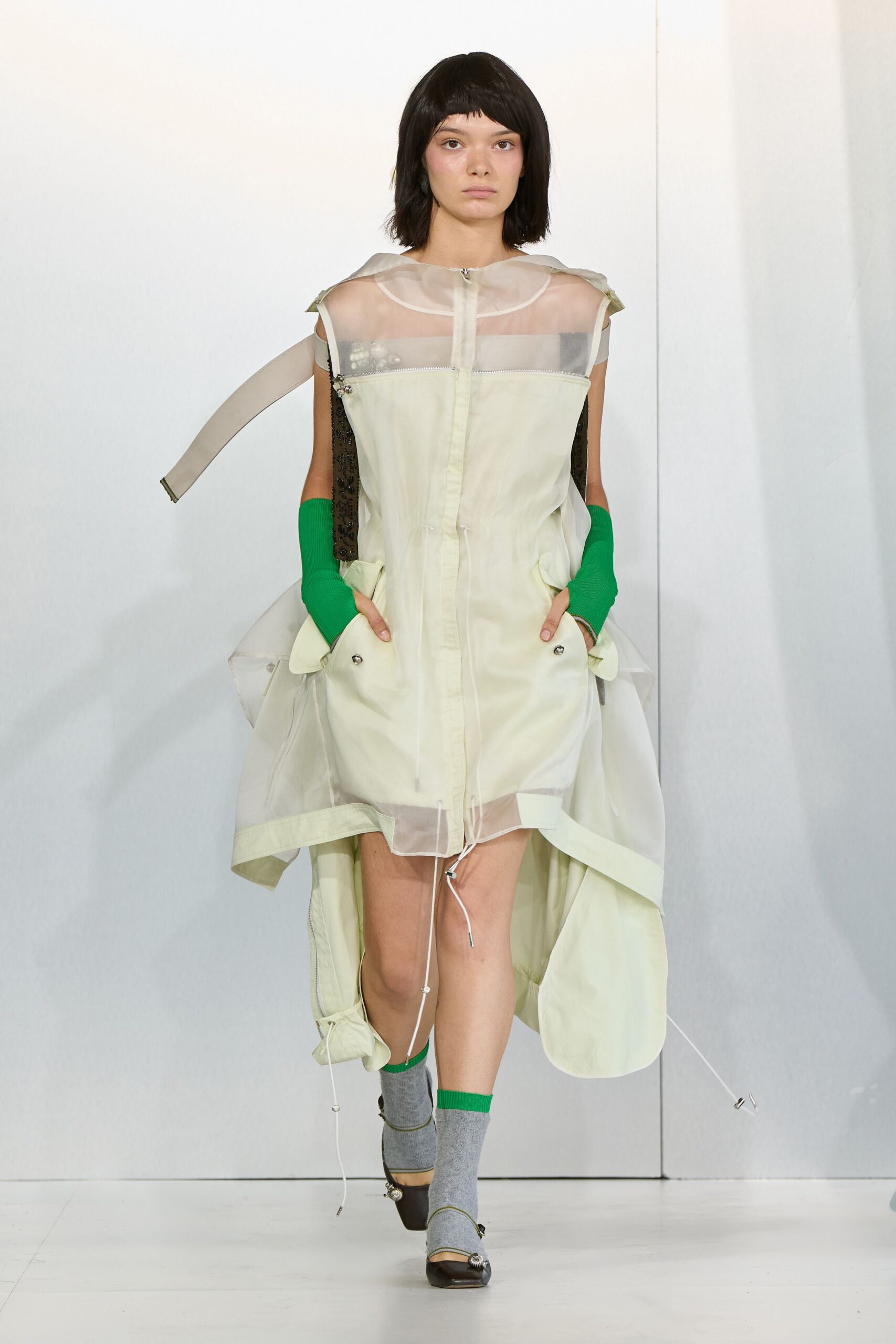 green cotton sleeveless collared relaxed layered zippered dress