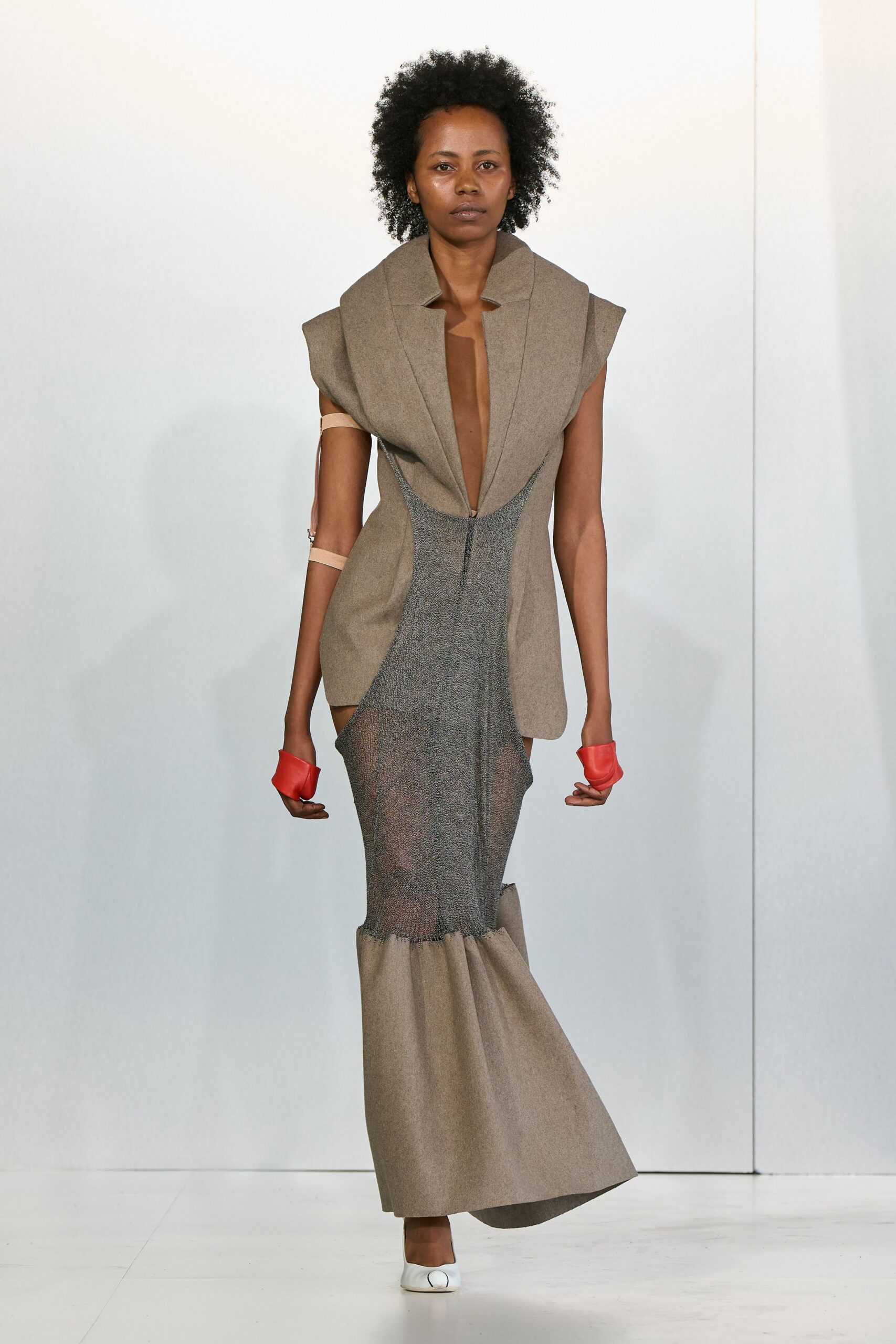 gray wool long-sleeve v-neck fitted zippered pleated gown