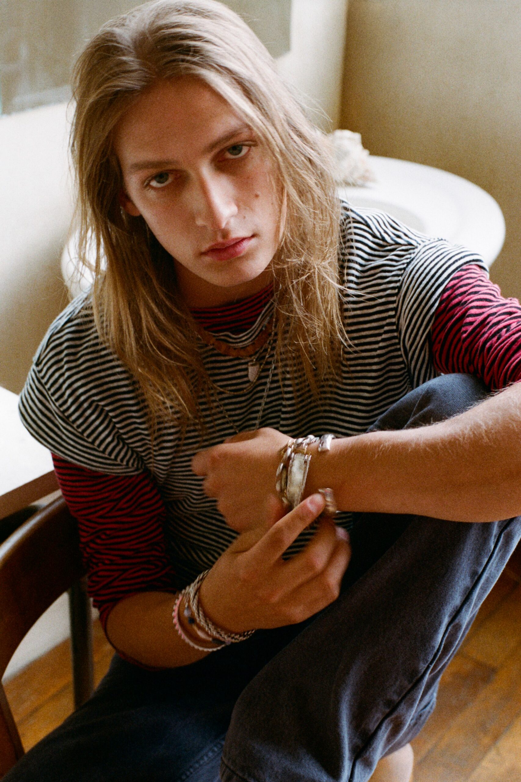 red cotton long-sleeve collared fitted shirt