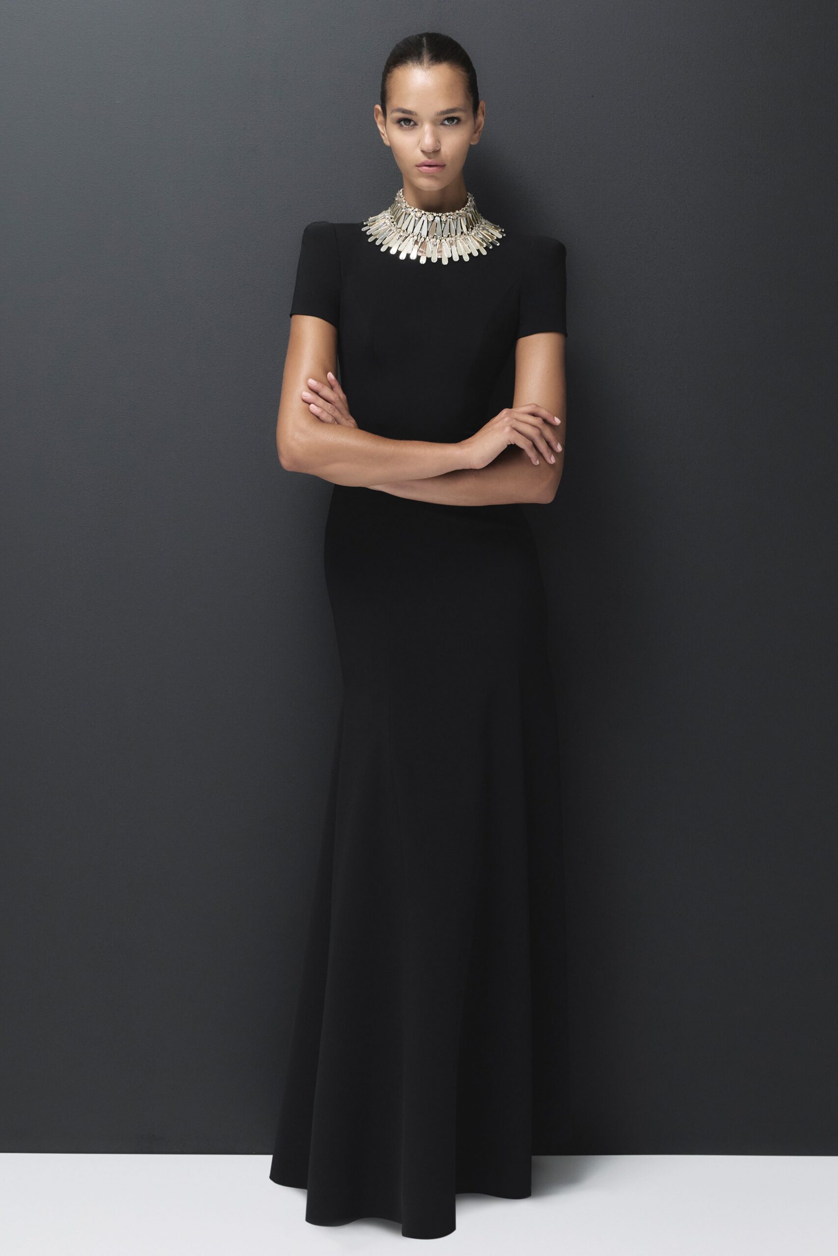 black fitted short-sleeve gown