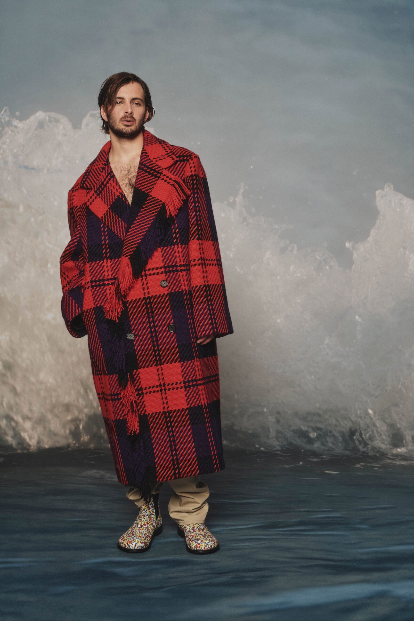 red wool long-sleeve collared relaxed checked fringed coat