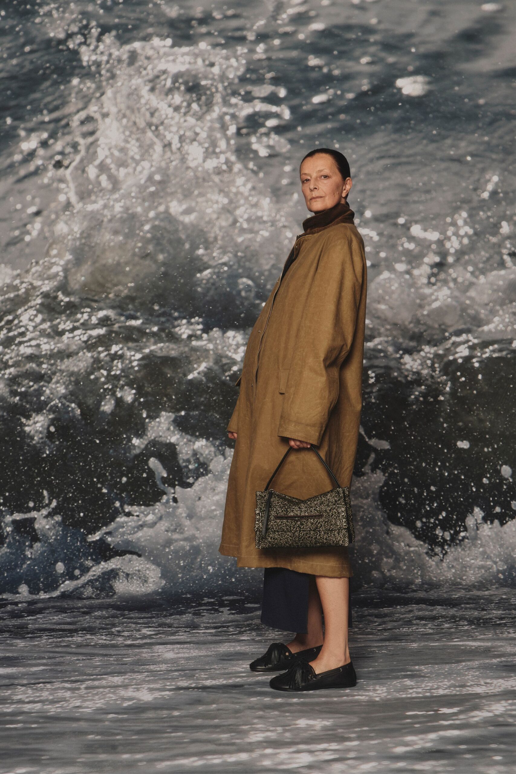 brown linen long-sleeve collared oversized coat