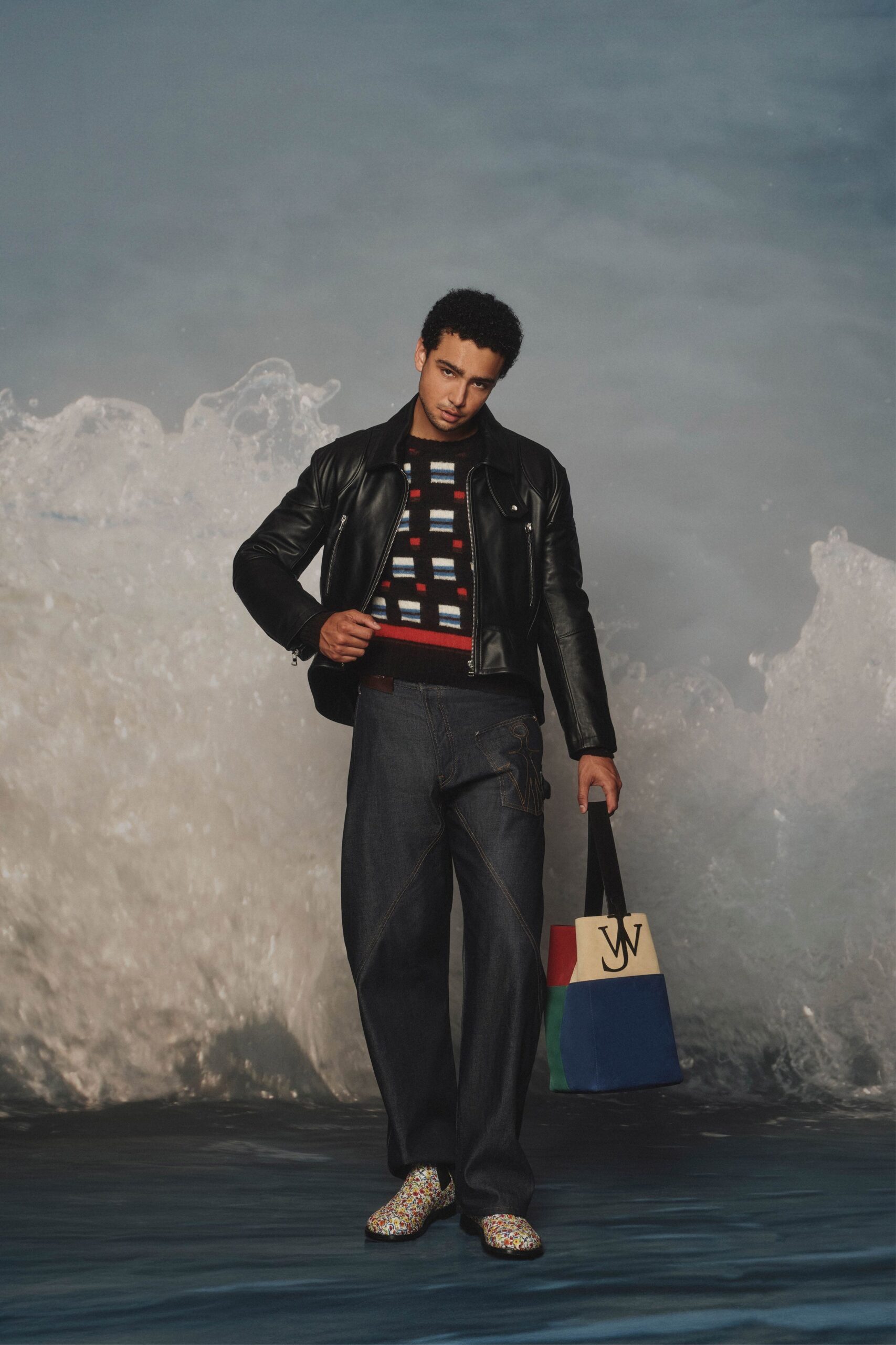 black leather long-sleeve collared fitted jacket