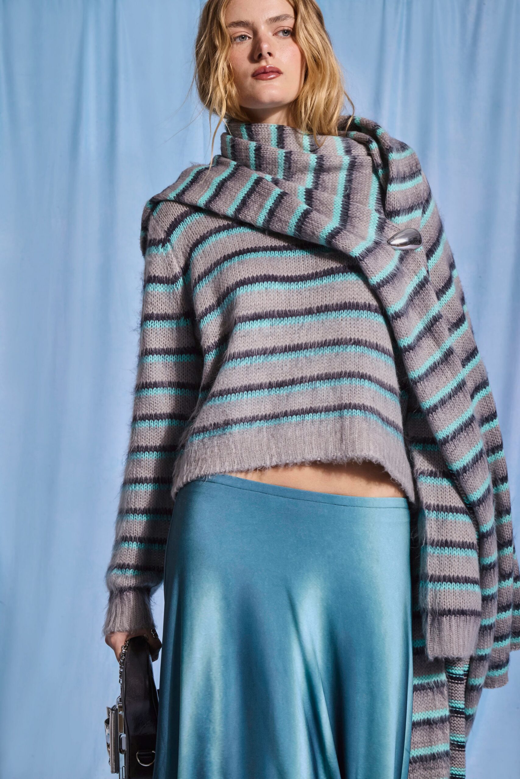 gray wool long-sleeve collared relaxed striped cropped top
