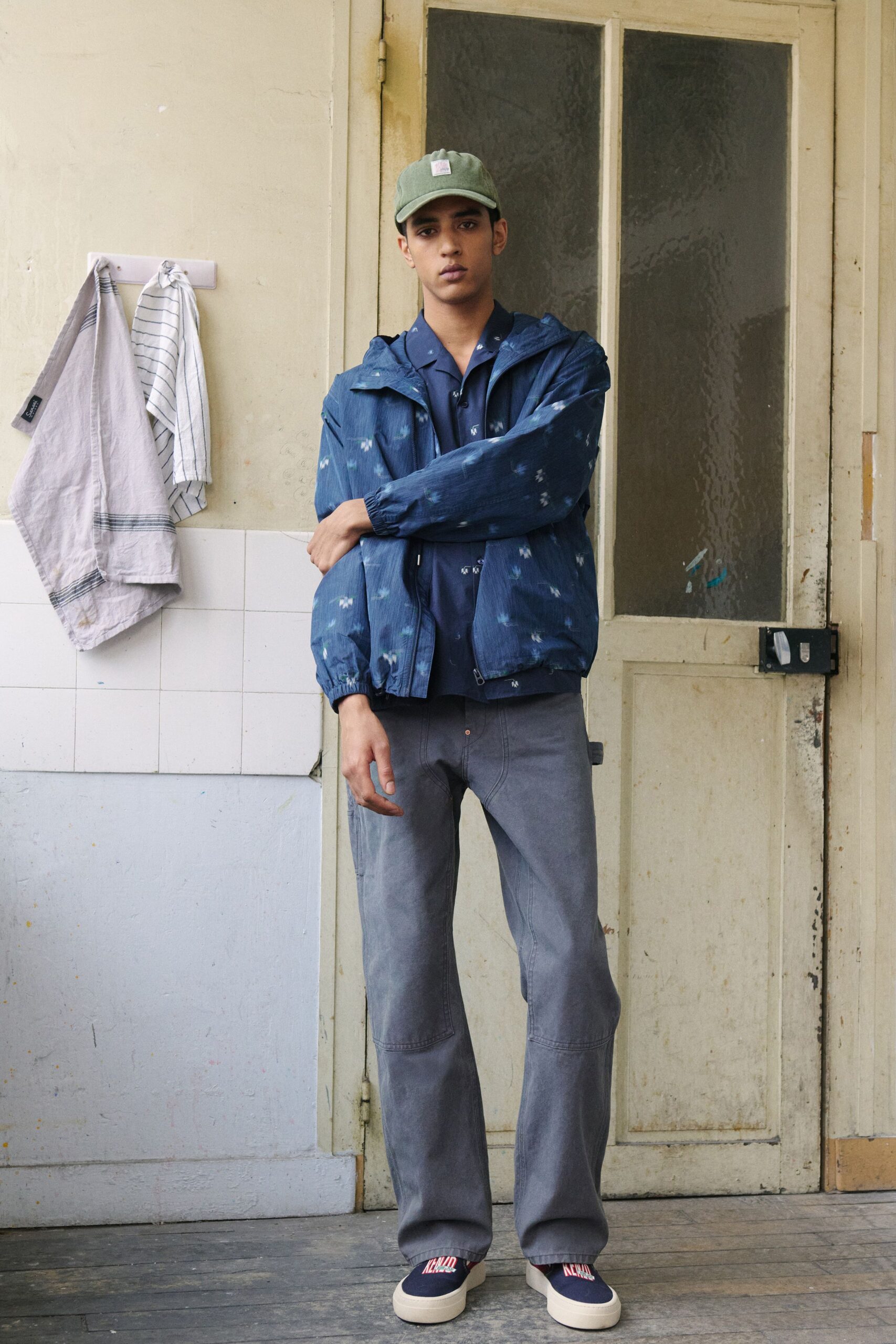 gray cotton relaxed straight-leg pants