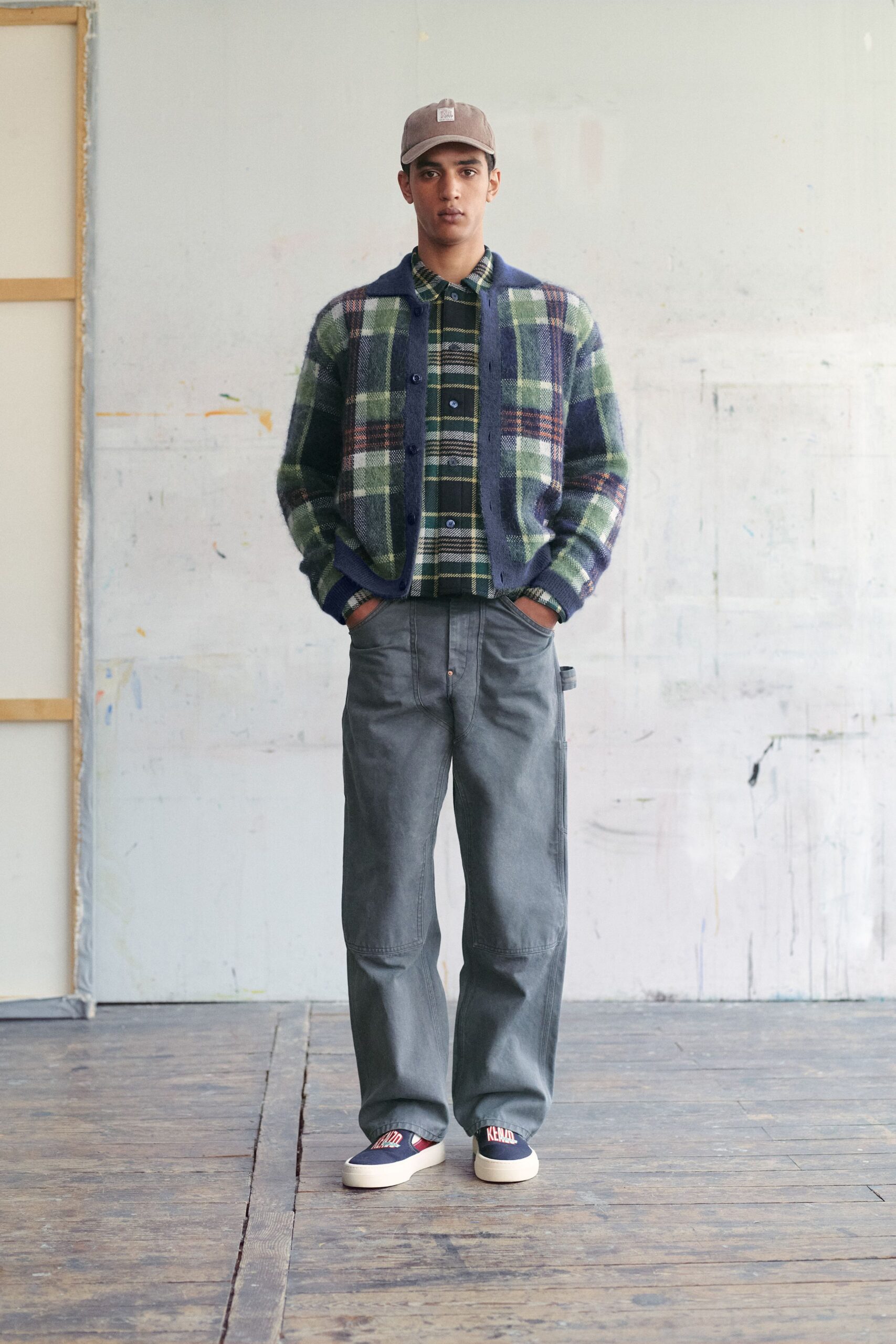 gray cotton relaxed straight-leg pants