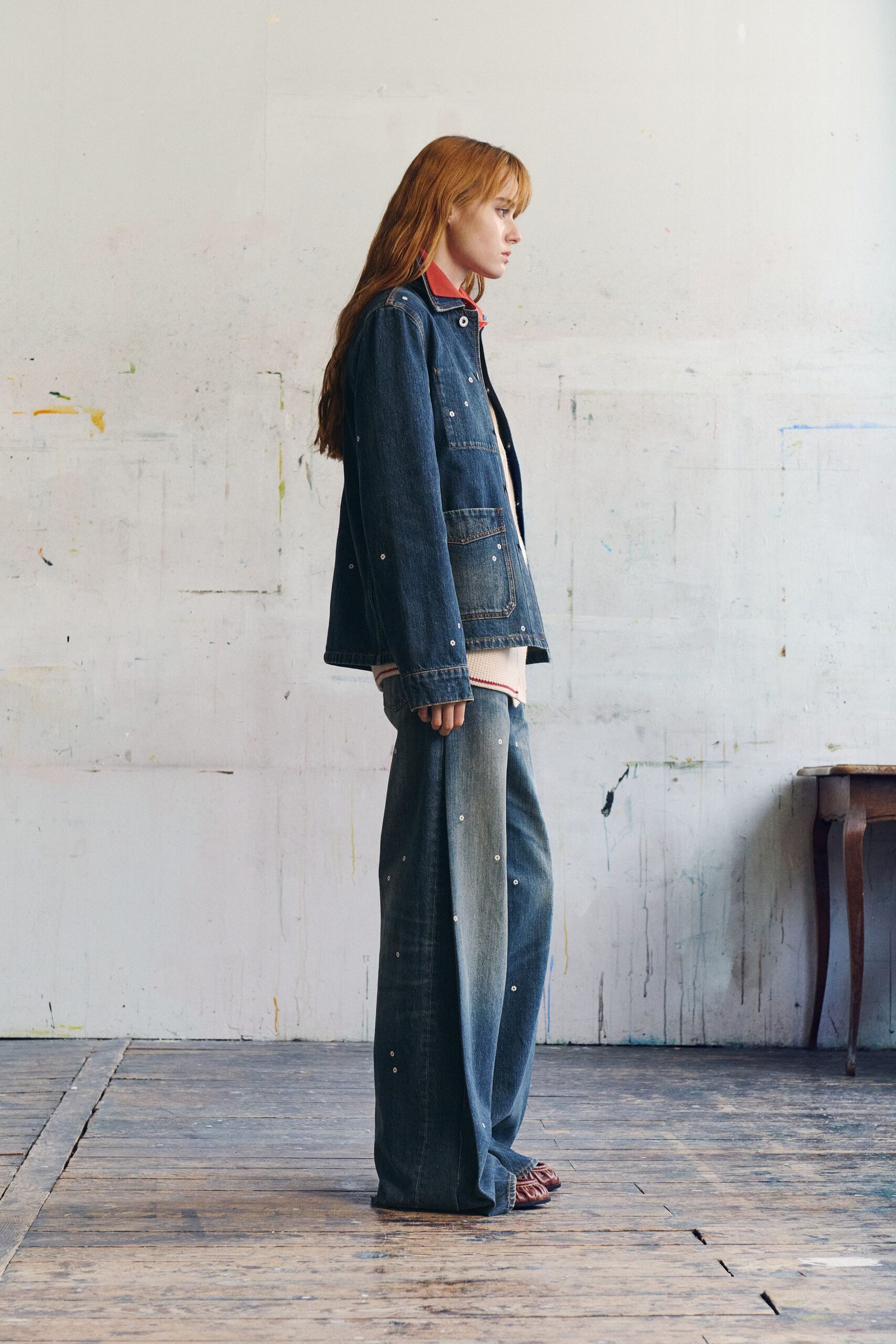 blue denim long-sleeve collared relaxed buttoned jacket