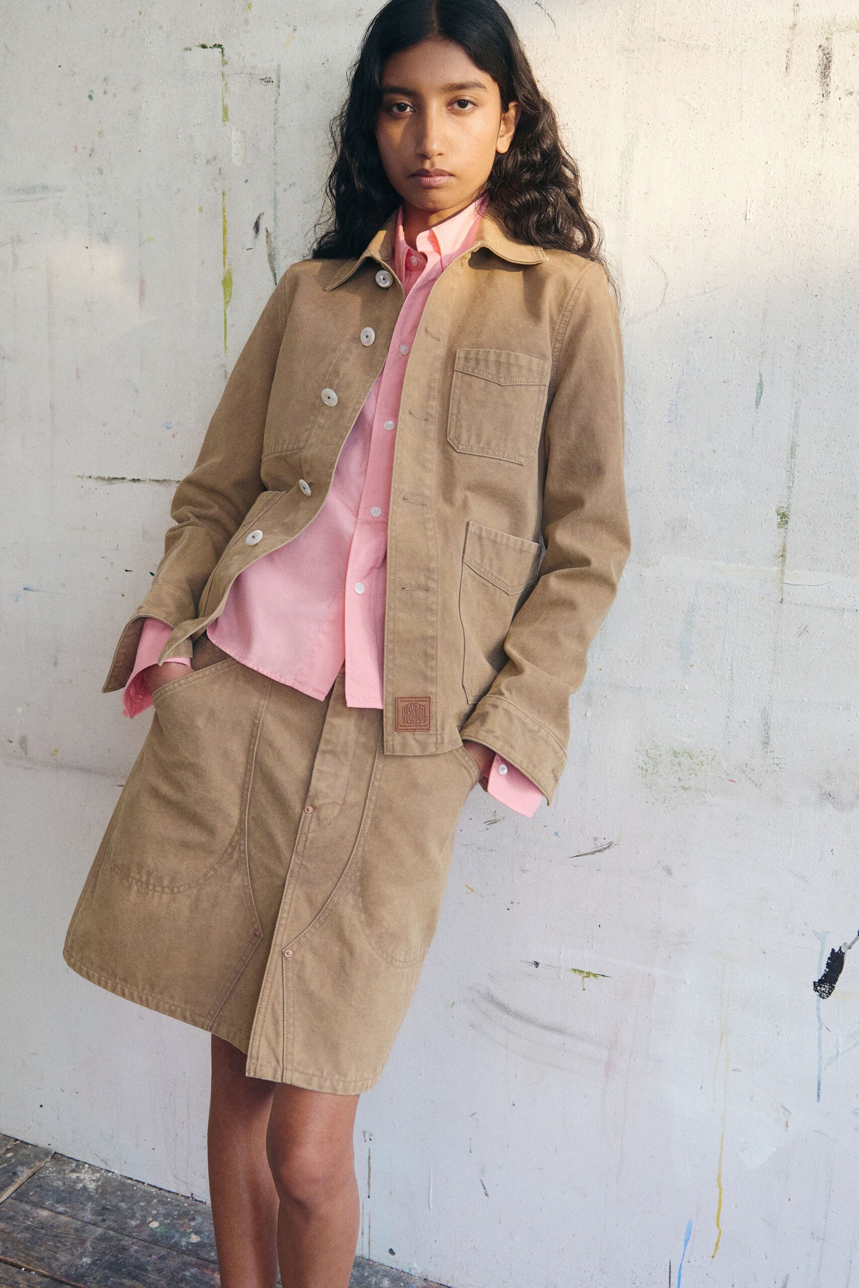 beige cotton long-sleeve collared fitted buttoned pockets jacket
