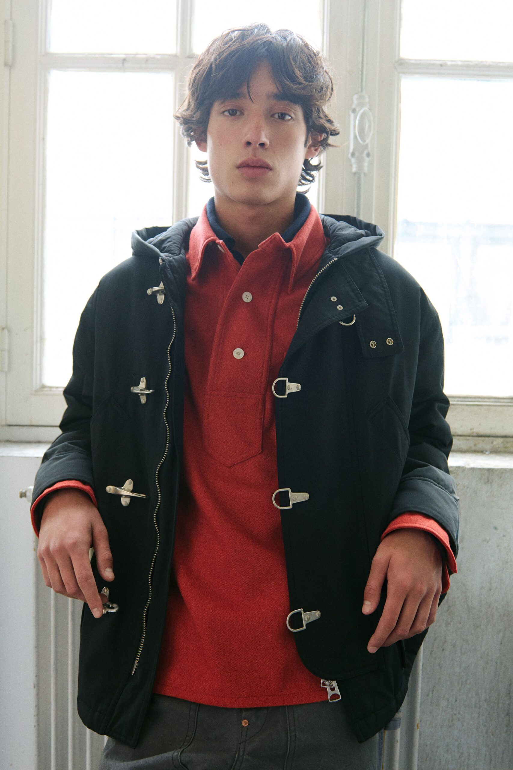 black cotton long-sleeve collared relaxed zippered jacket