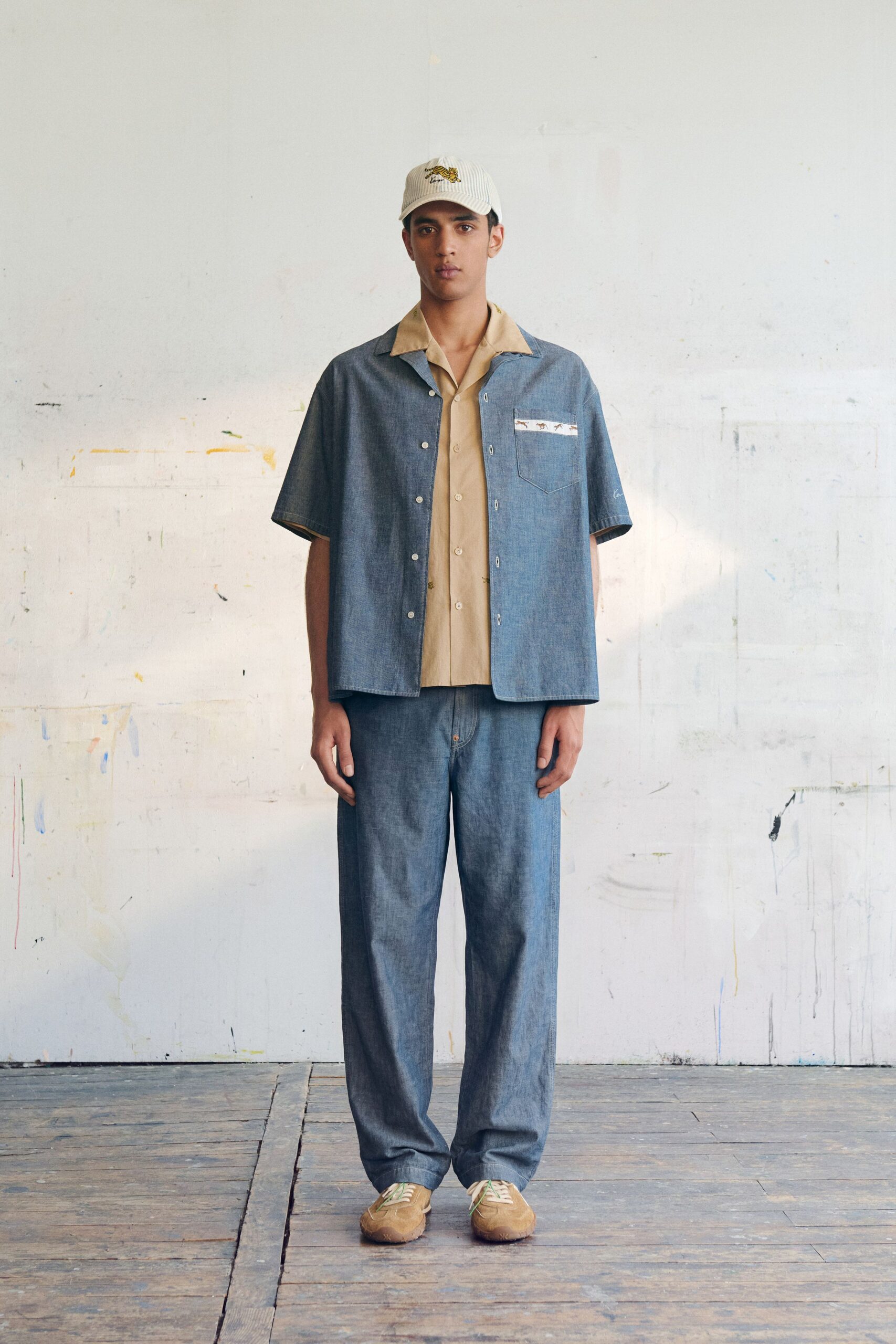blue denim short-sleeve collared relaxed jacket