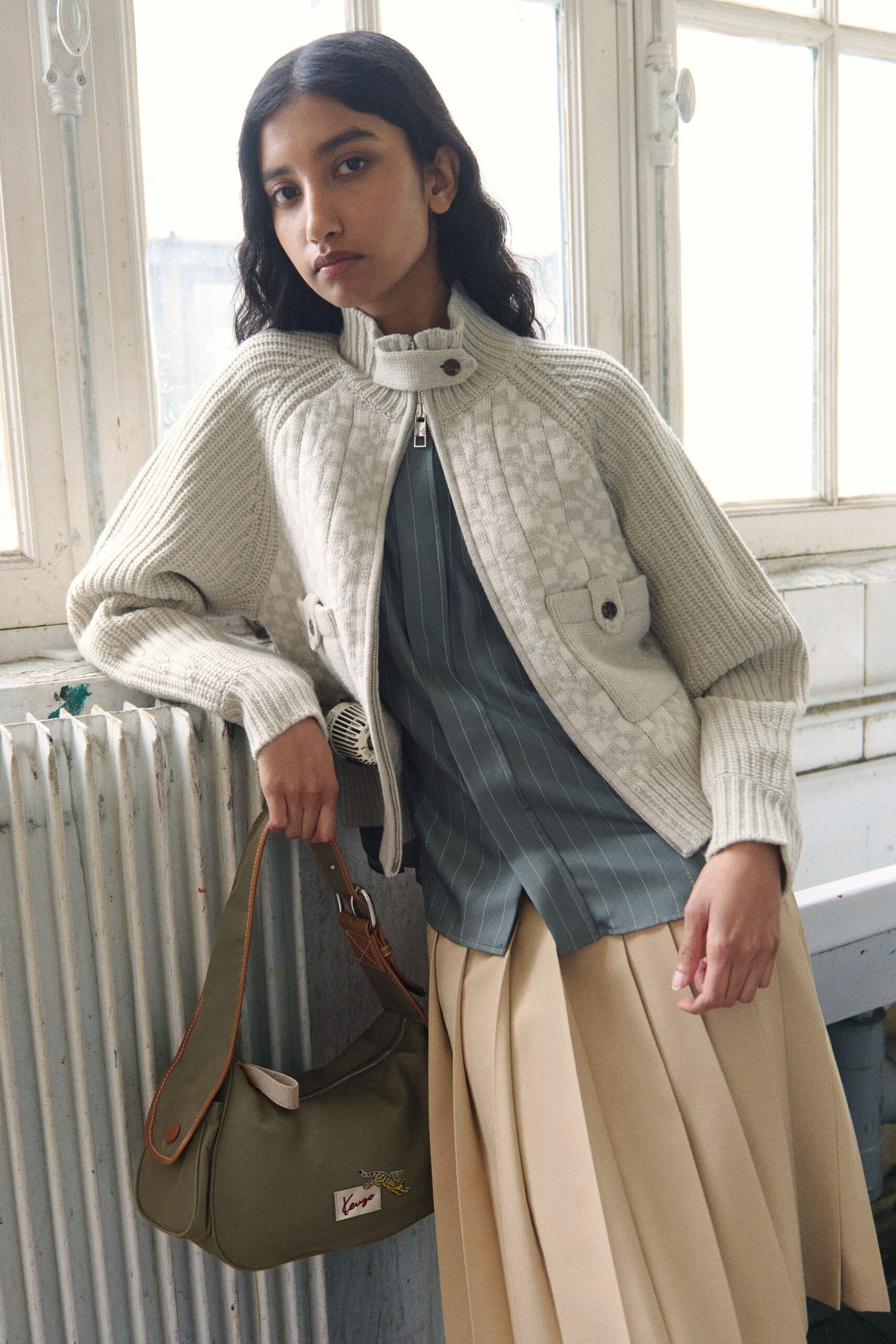 white cotton long-sleeve collared fitted zippered ribbed jacket