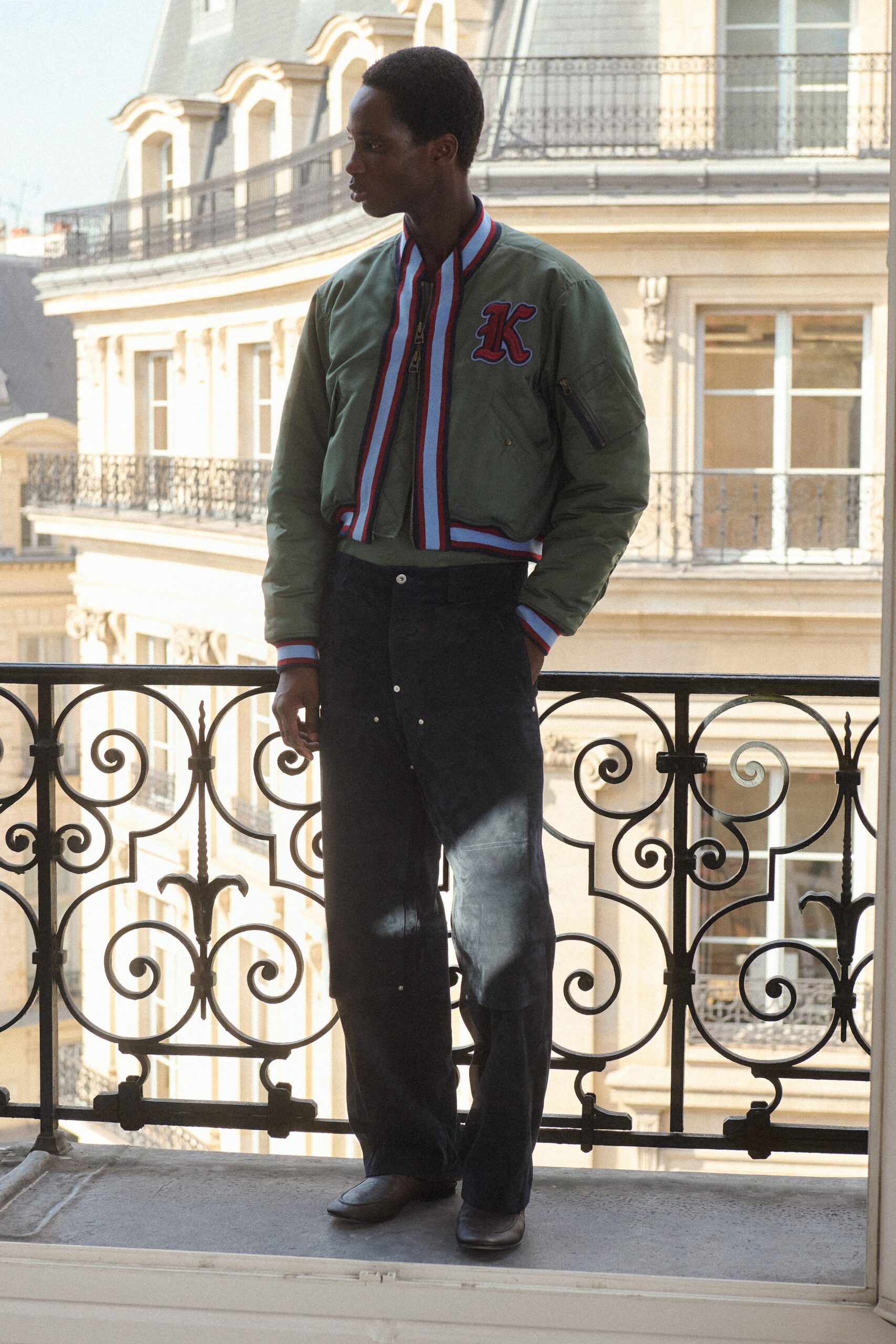 green cotton long-sleeve collared fitted zippered jacket