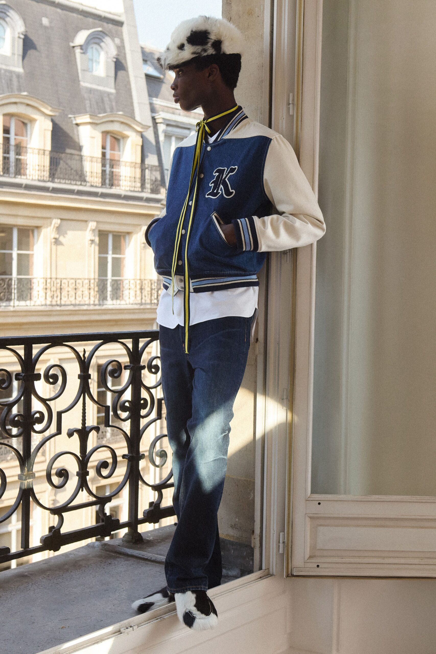 blue and white fitted jacket with denim pants