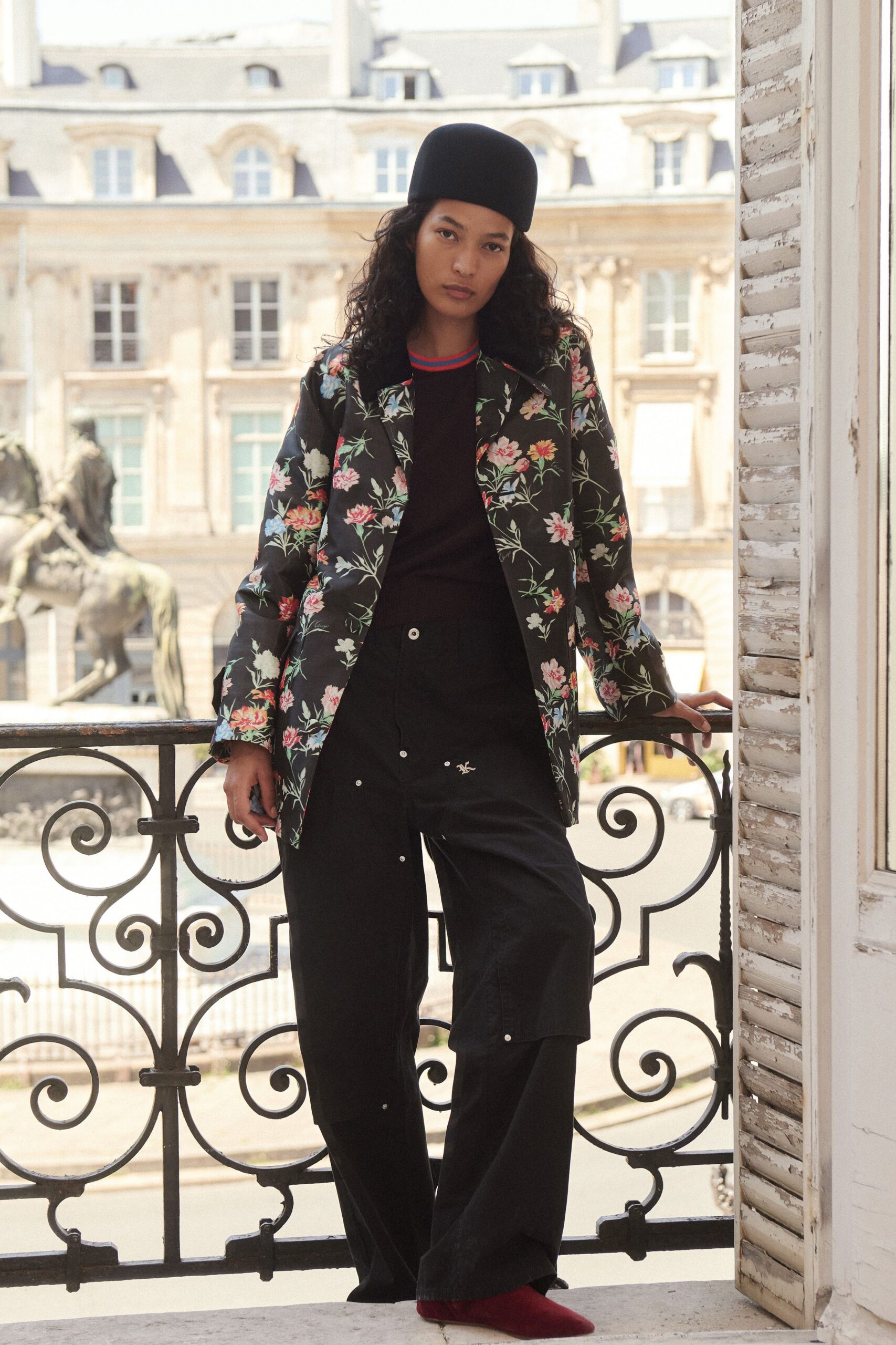 black cotton long-sleeve collared relaxed floral jacket