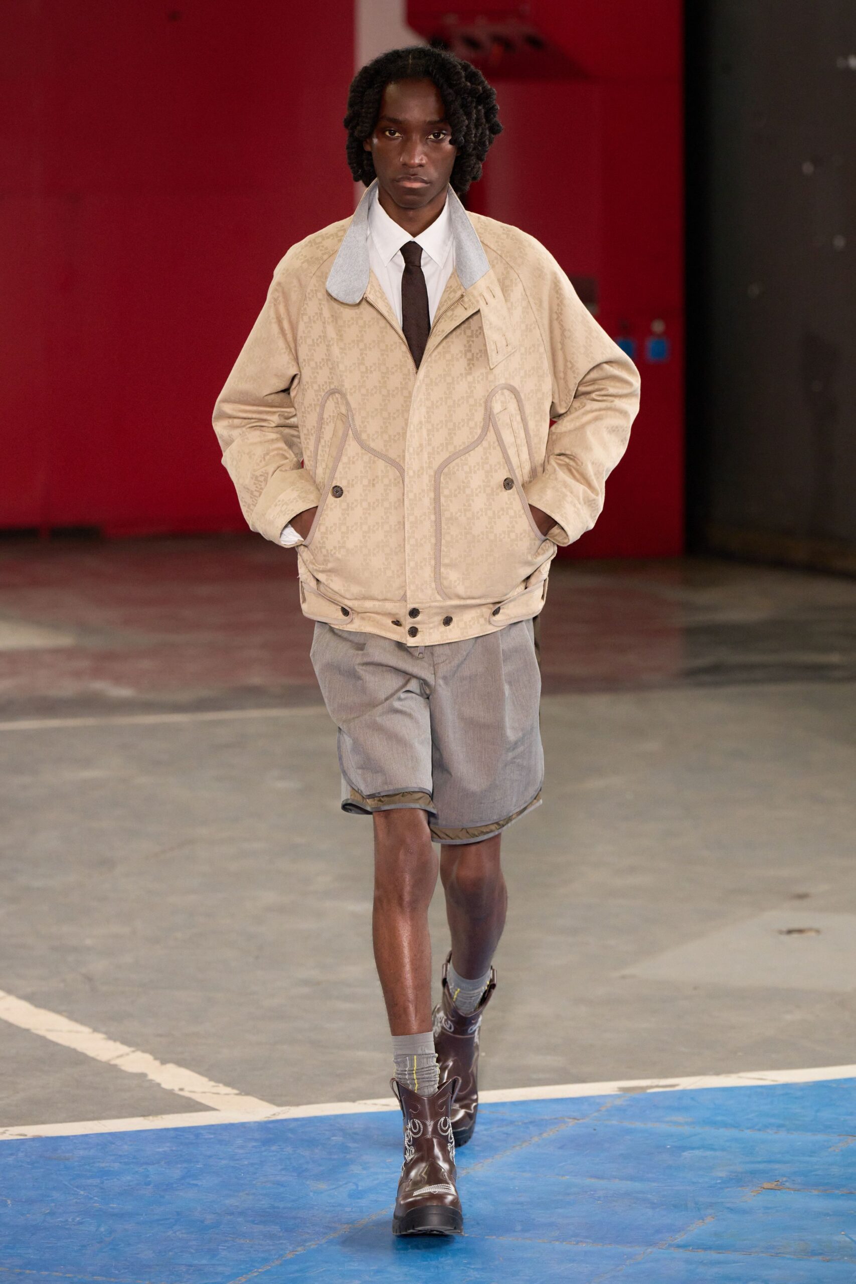 beige relaxed jacket with gray shorts