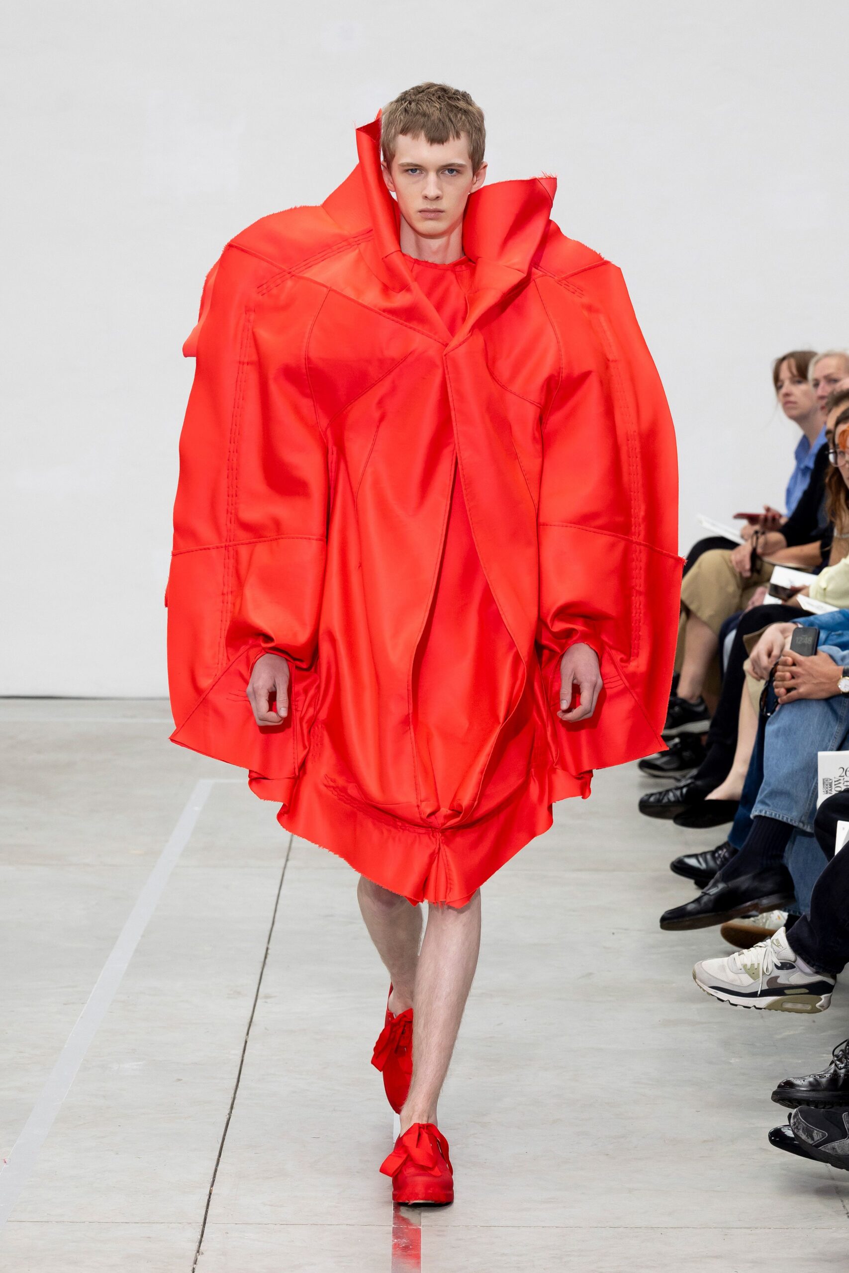 red silk long-sleeve collared oversized draped short coat