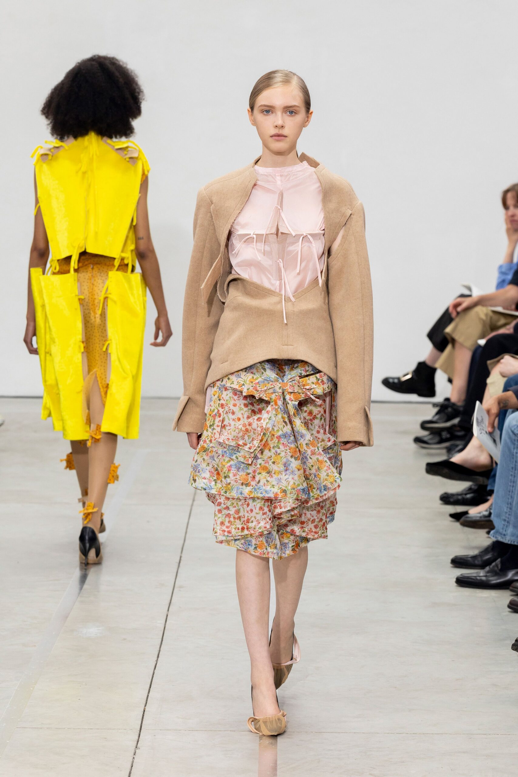 beige wool long-sleeve collared relaxed buttoned jacket