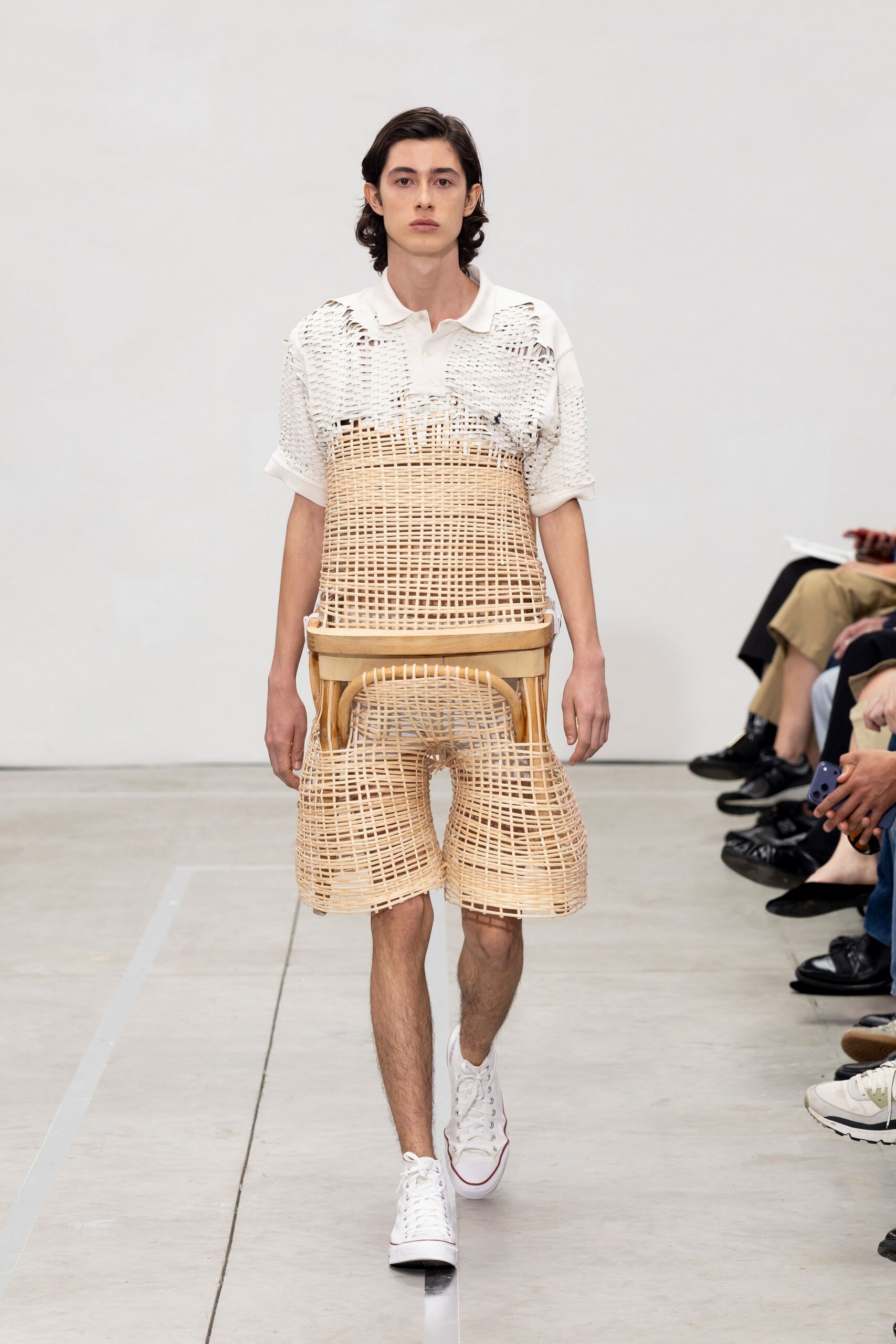 beige fitted structured short shorts