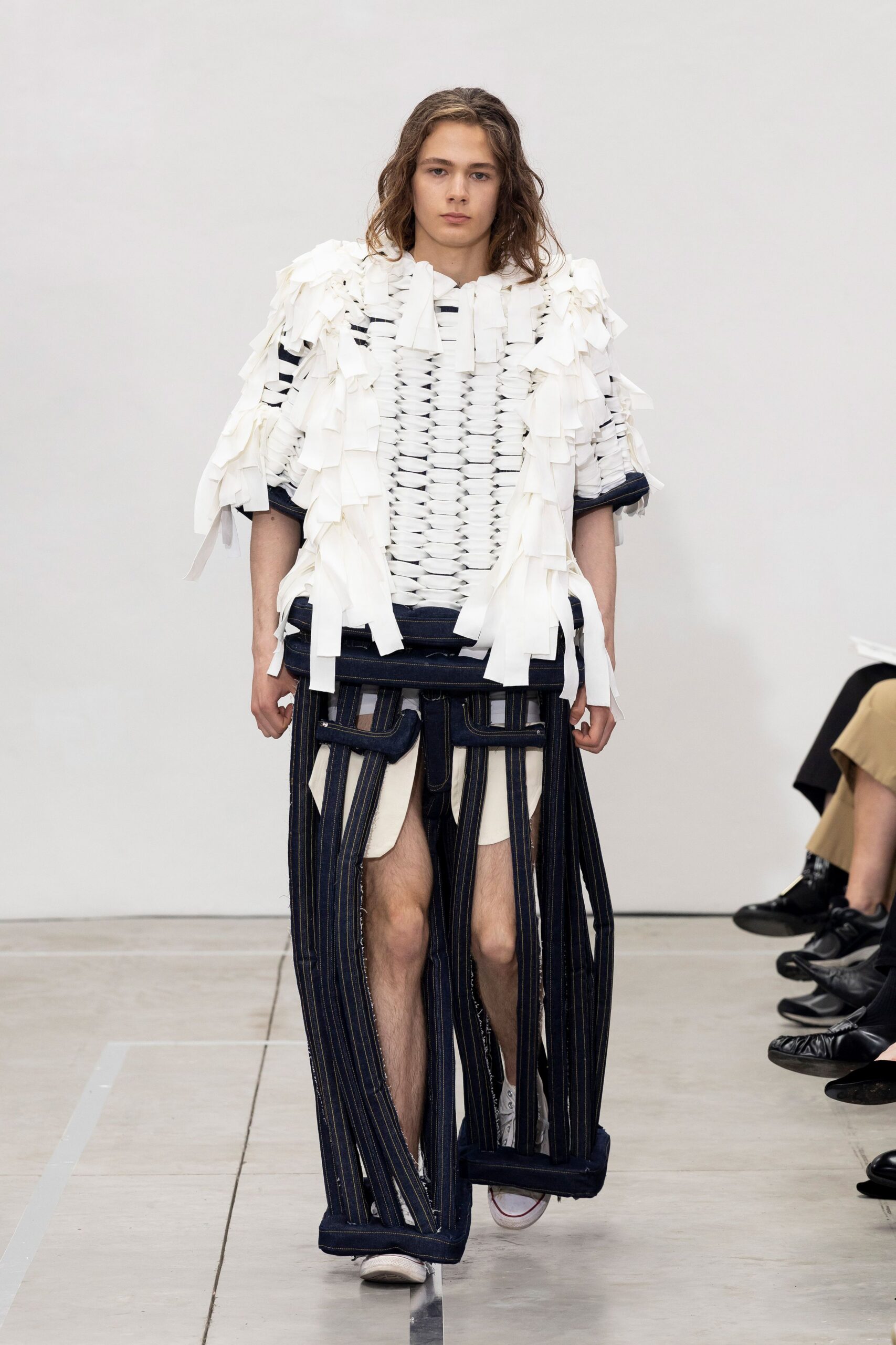 white cotton short-sleeve oversized fringed top