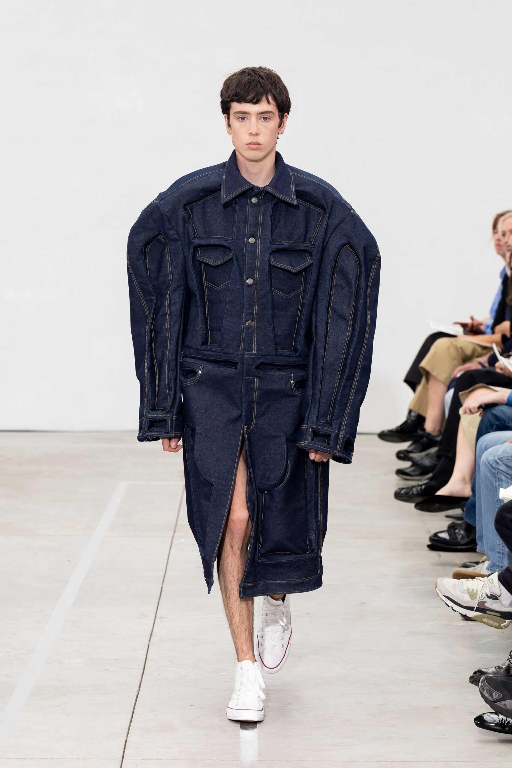blue denim long-sleeve collared oversized zippered buttoned coat