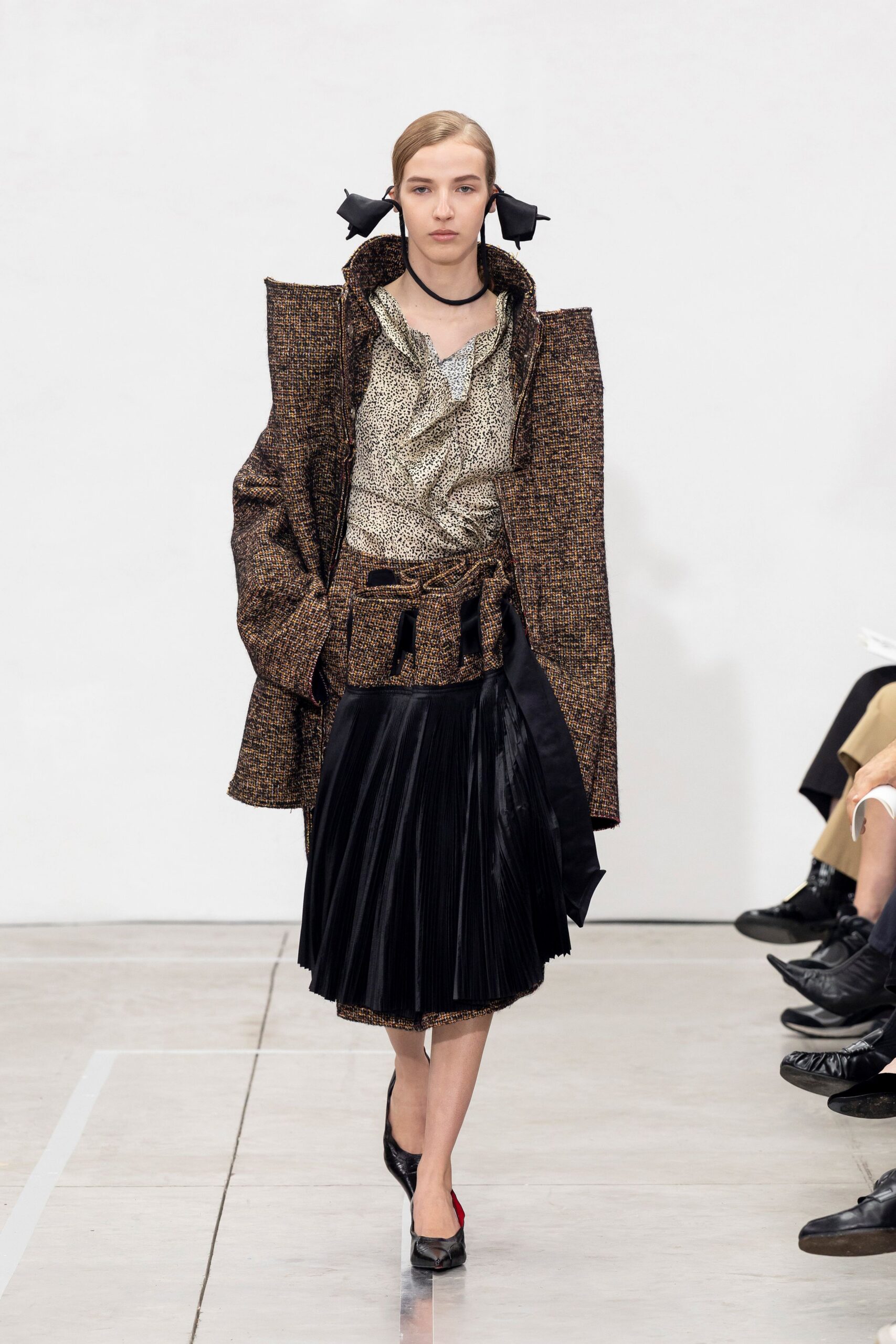 brown tweed long-sleeve collared structured belted coat