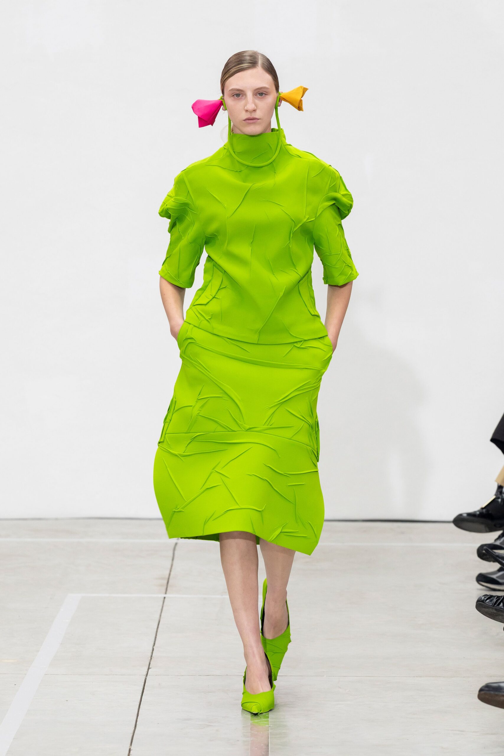 green cotton short-sleeve high-neck fitted pleated midi dress