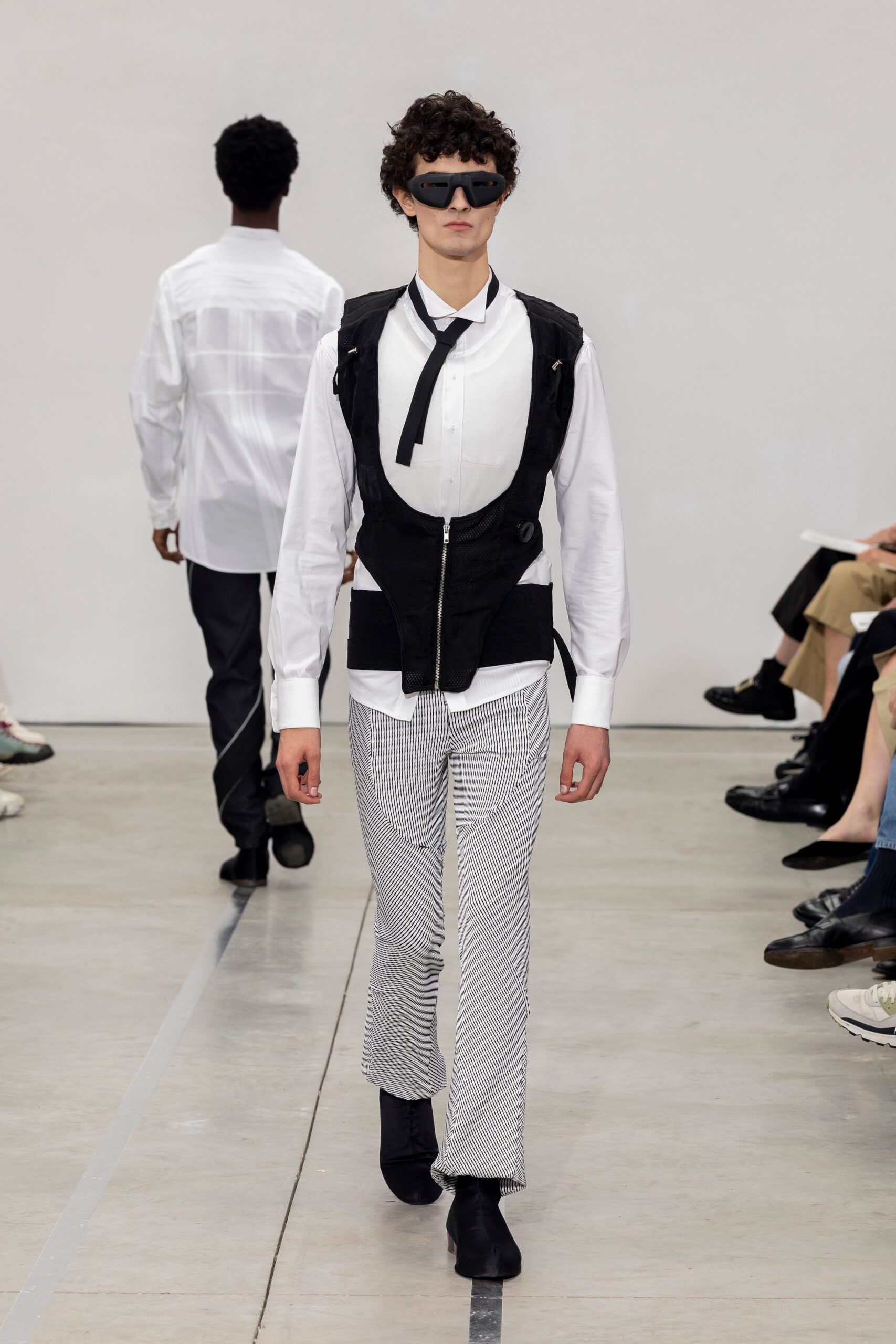 white cotton long-sleeve collared fitted shirt
