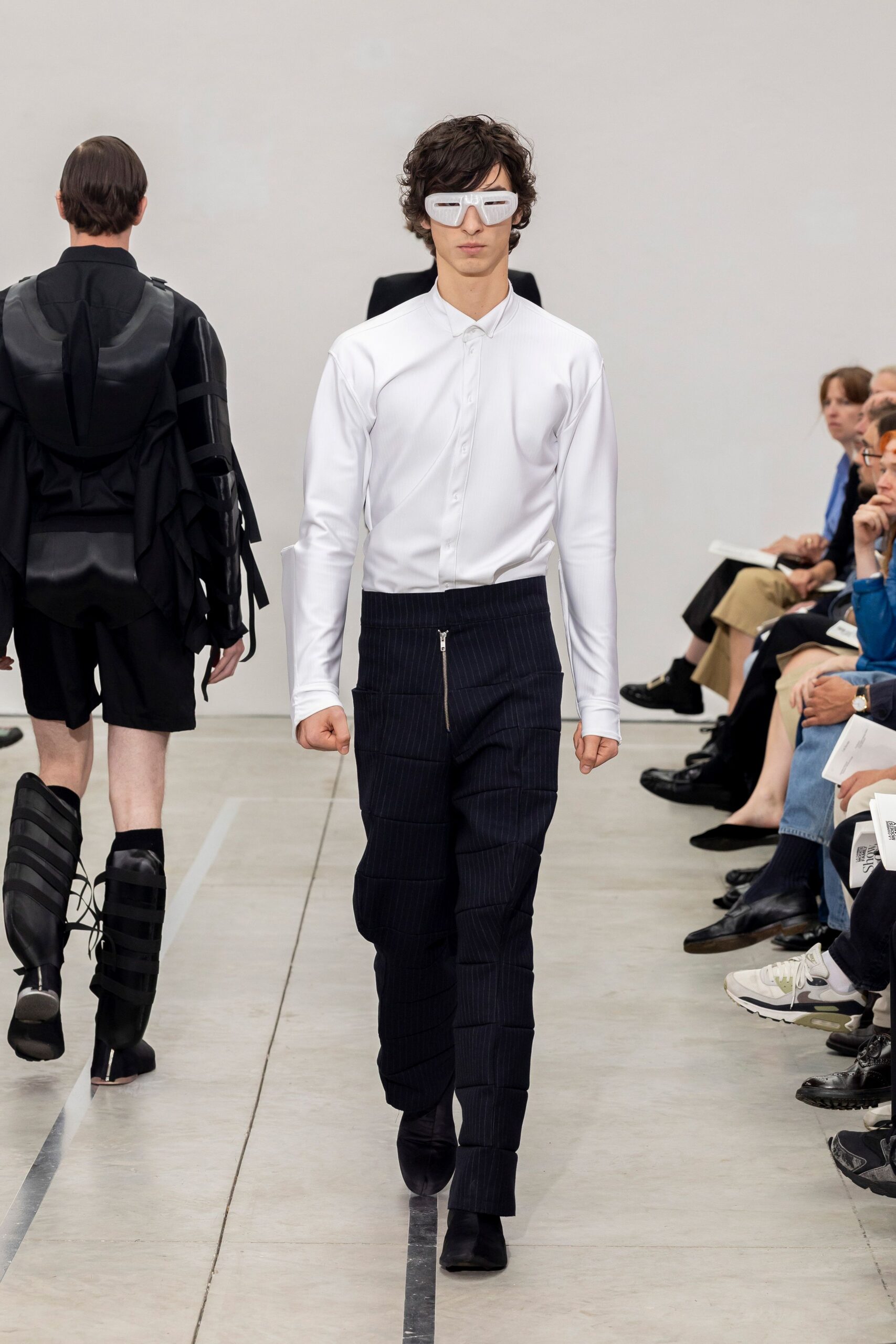 white cotton long-sleeve collared fitted shirt