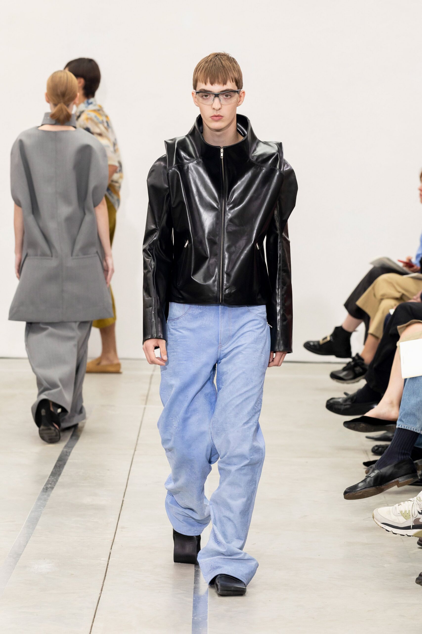 blue denim relaxed wide-leg pants