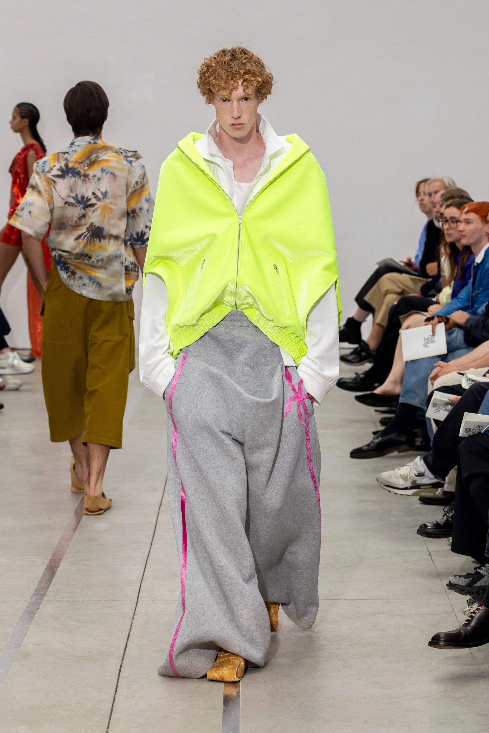 green cotton long-sleeve hooded oversized hoodie