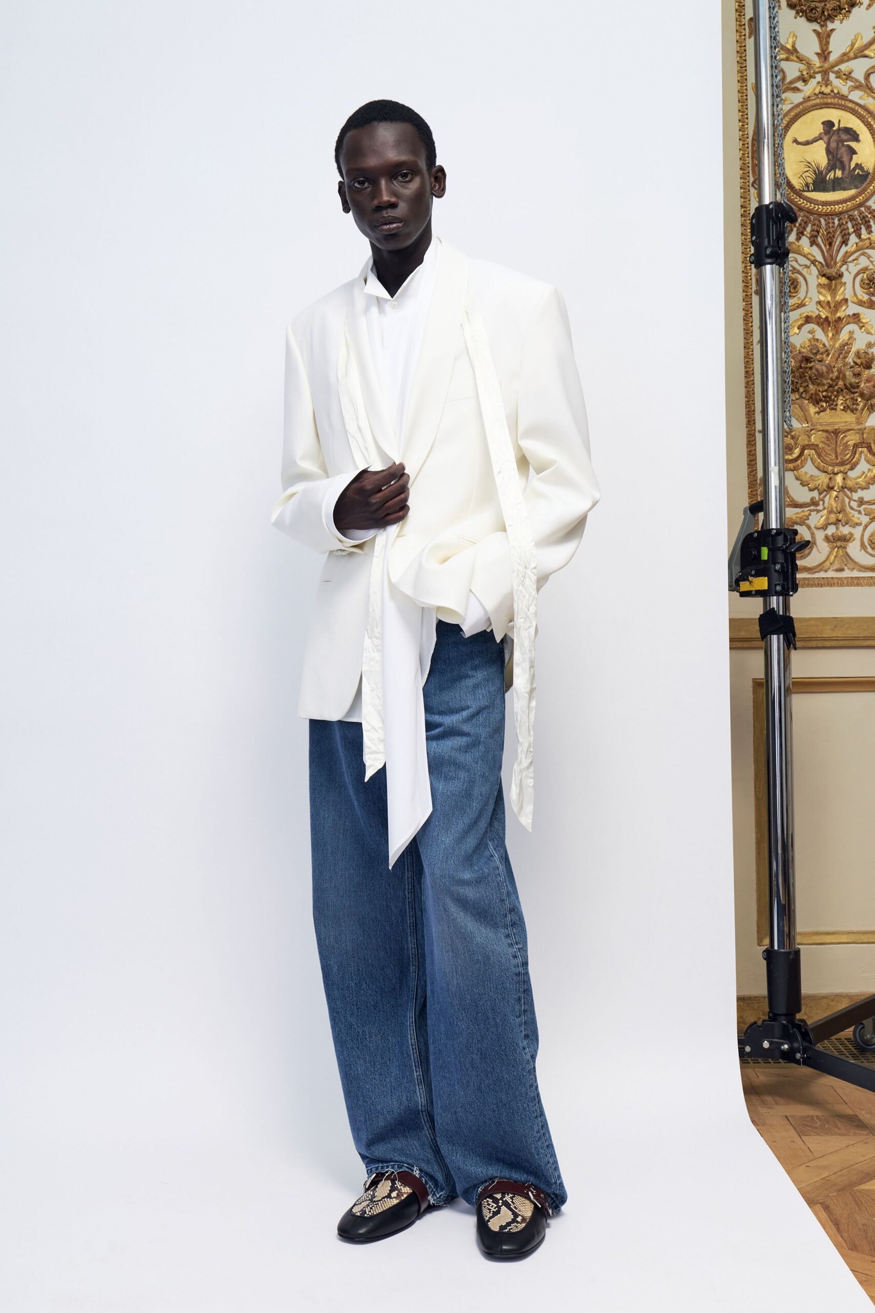 blue denim relaxed wide-leg jeans