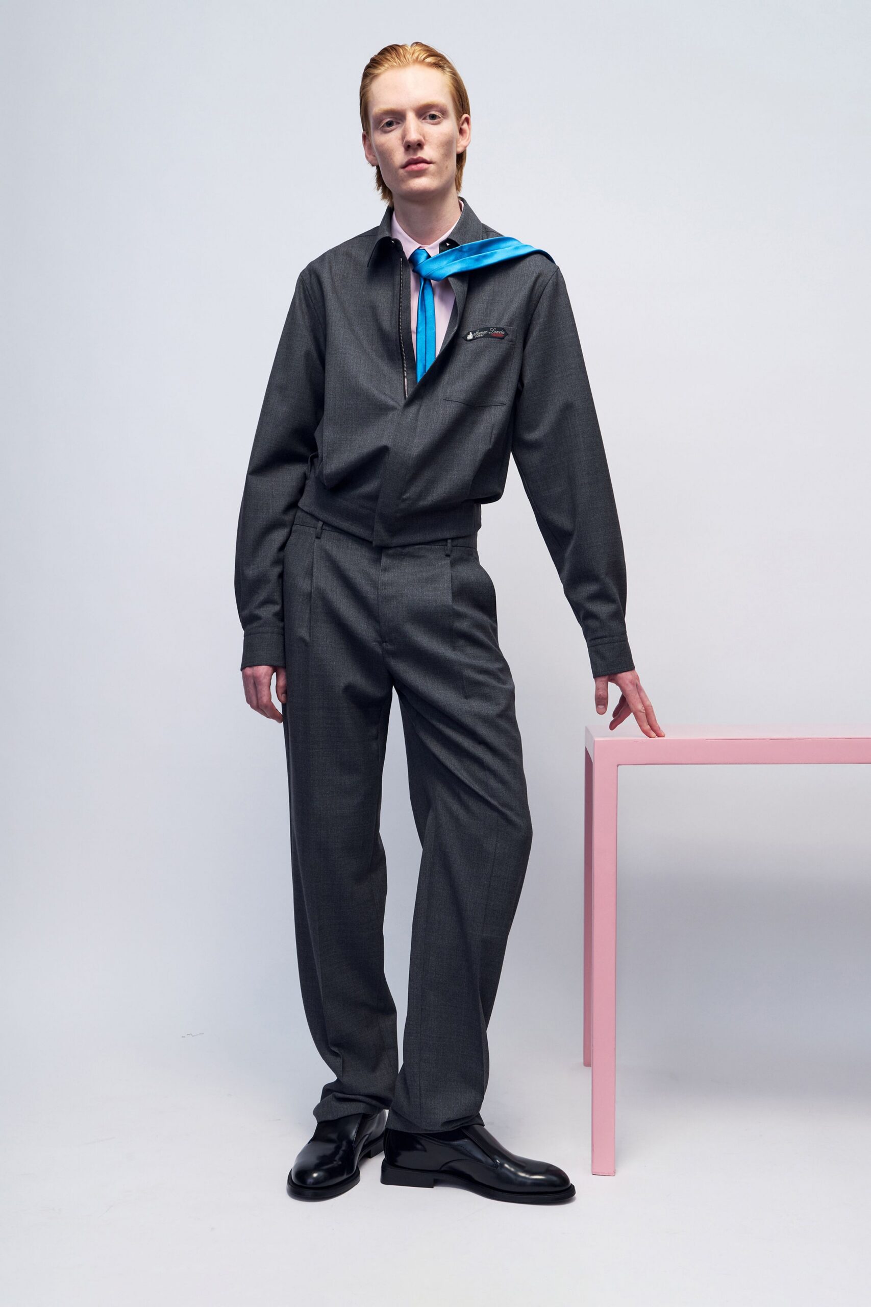 gray cotton long-sleeve collared relaxed shirt