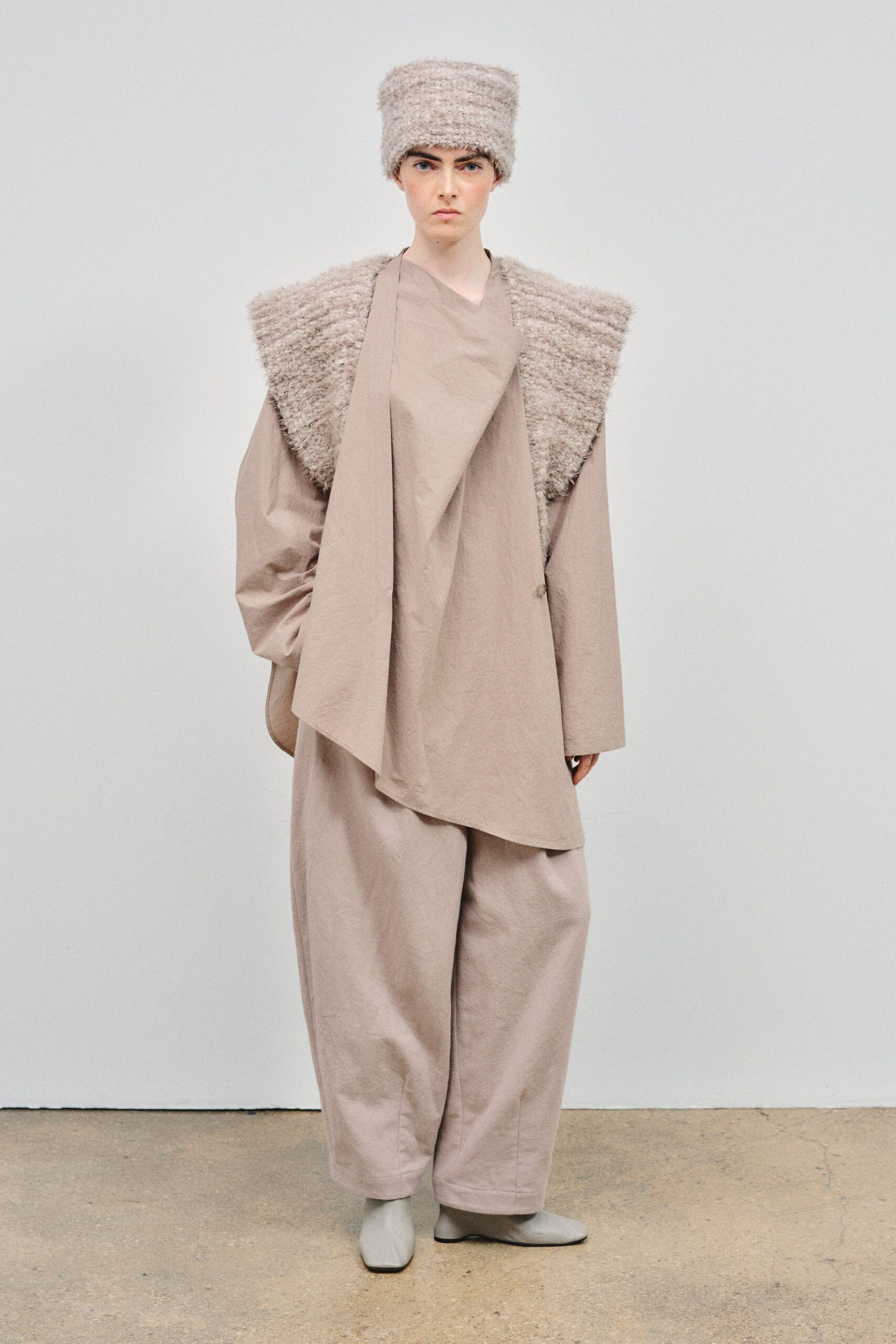 beige cotton long-sleeve collared relaxed layered jacket
