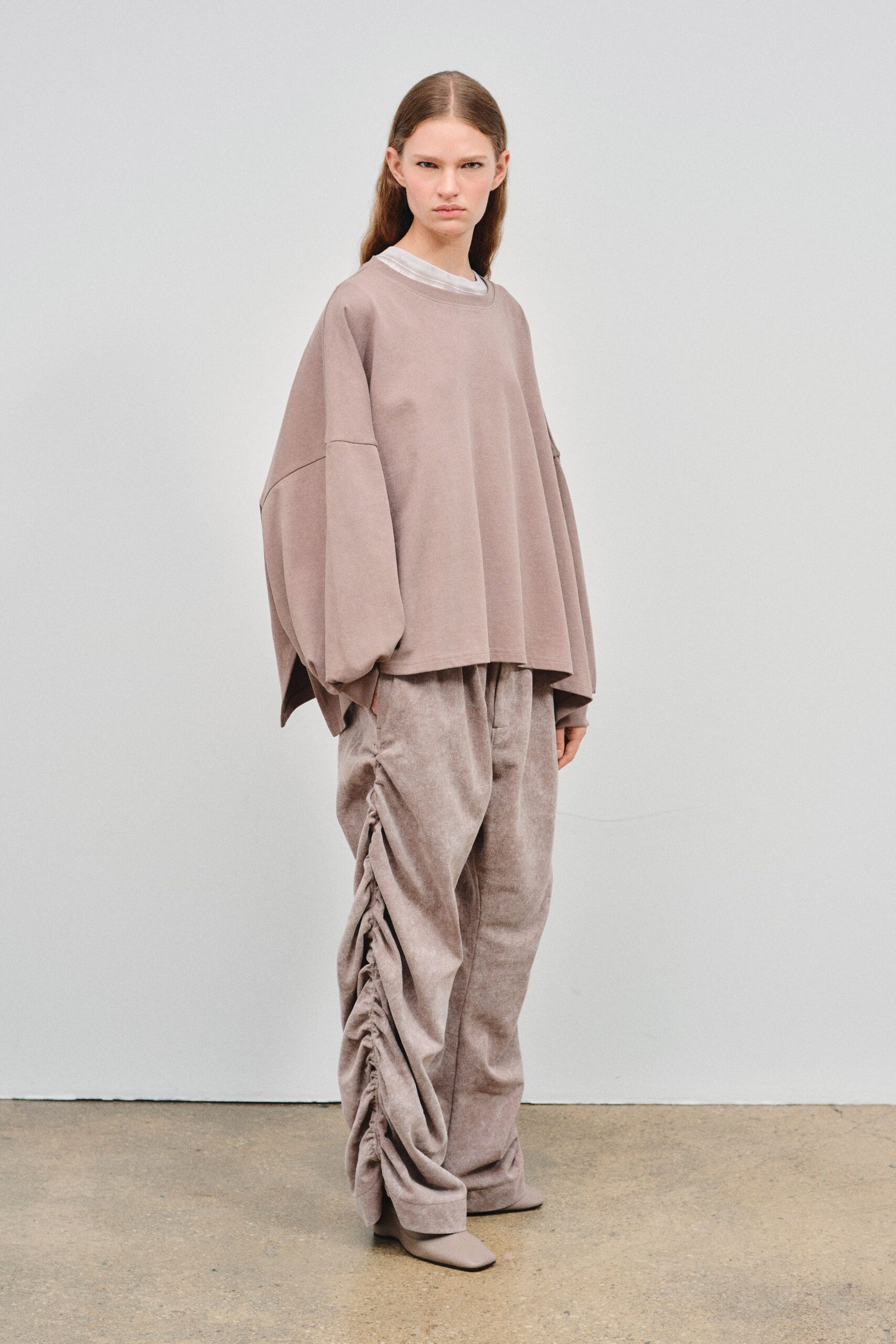 beige cotton long-sleeve collared oversized pleated sweater