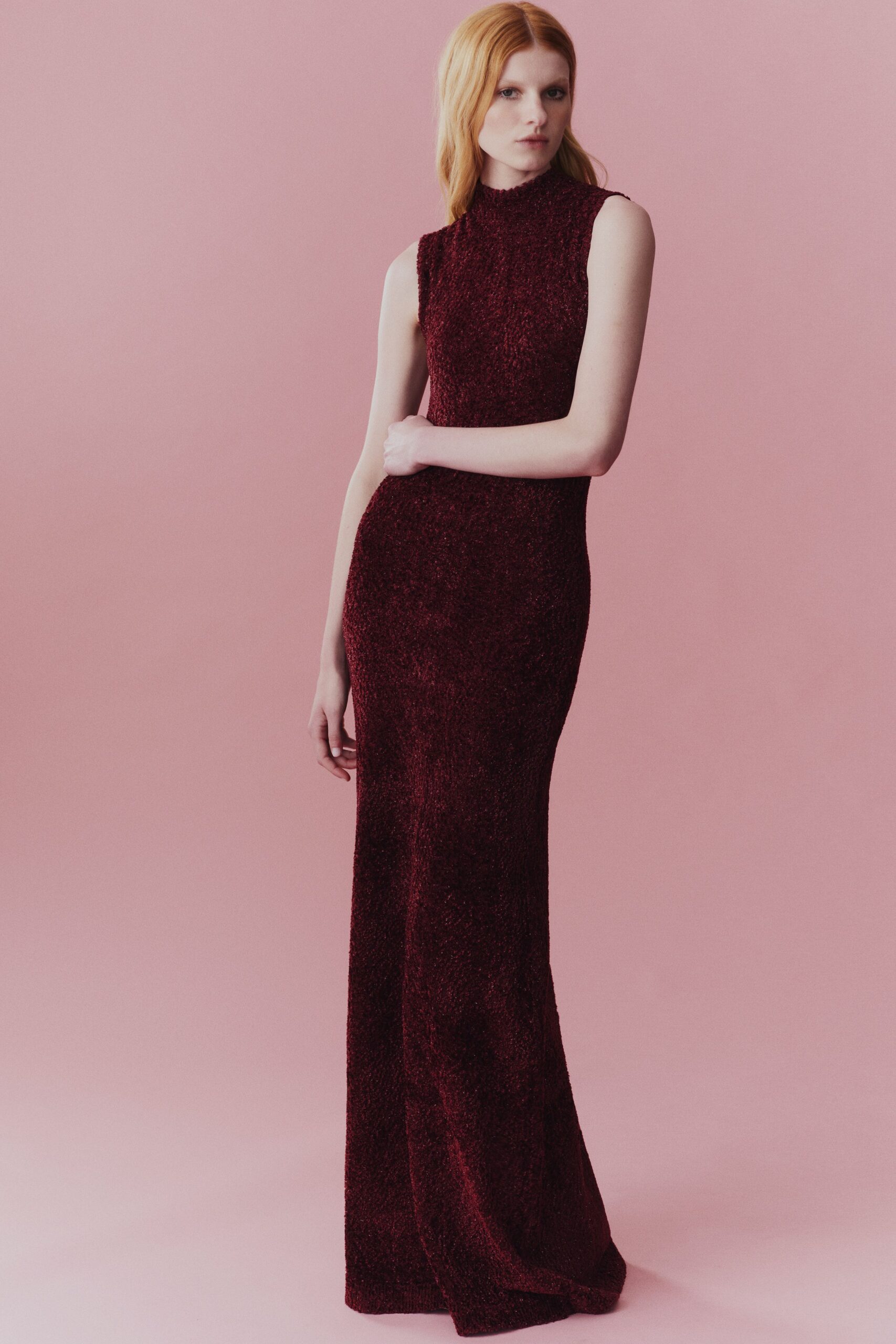maroon velvet sleeveless gown