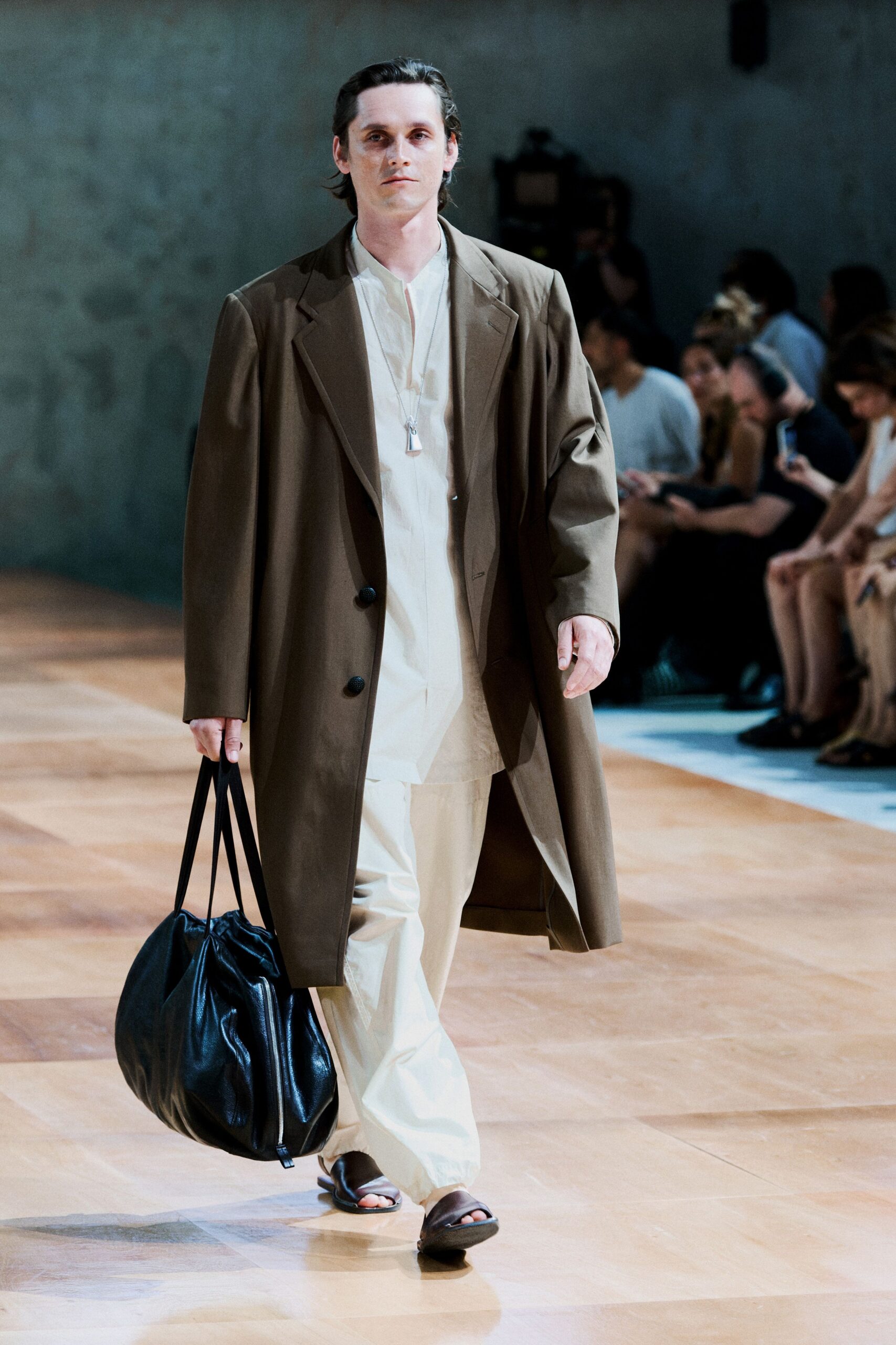 brown cotton long-sleeve collared relaxed coat