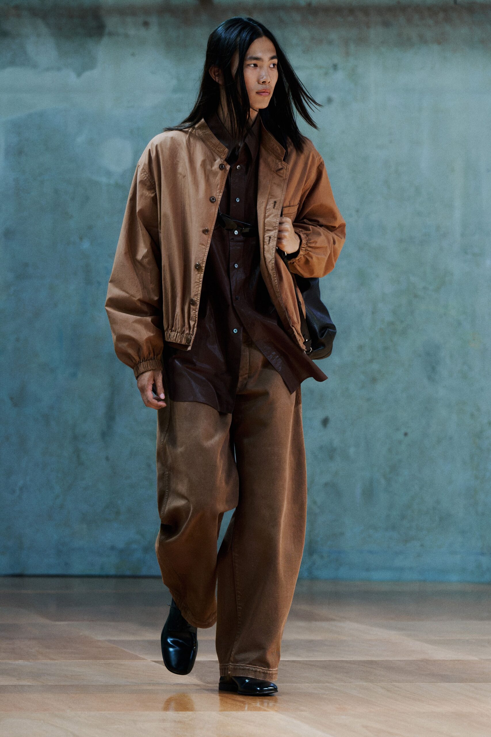 brown cotton long-sleeve collared fitted shirt