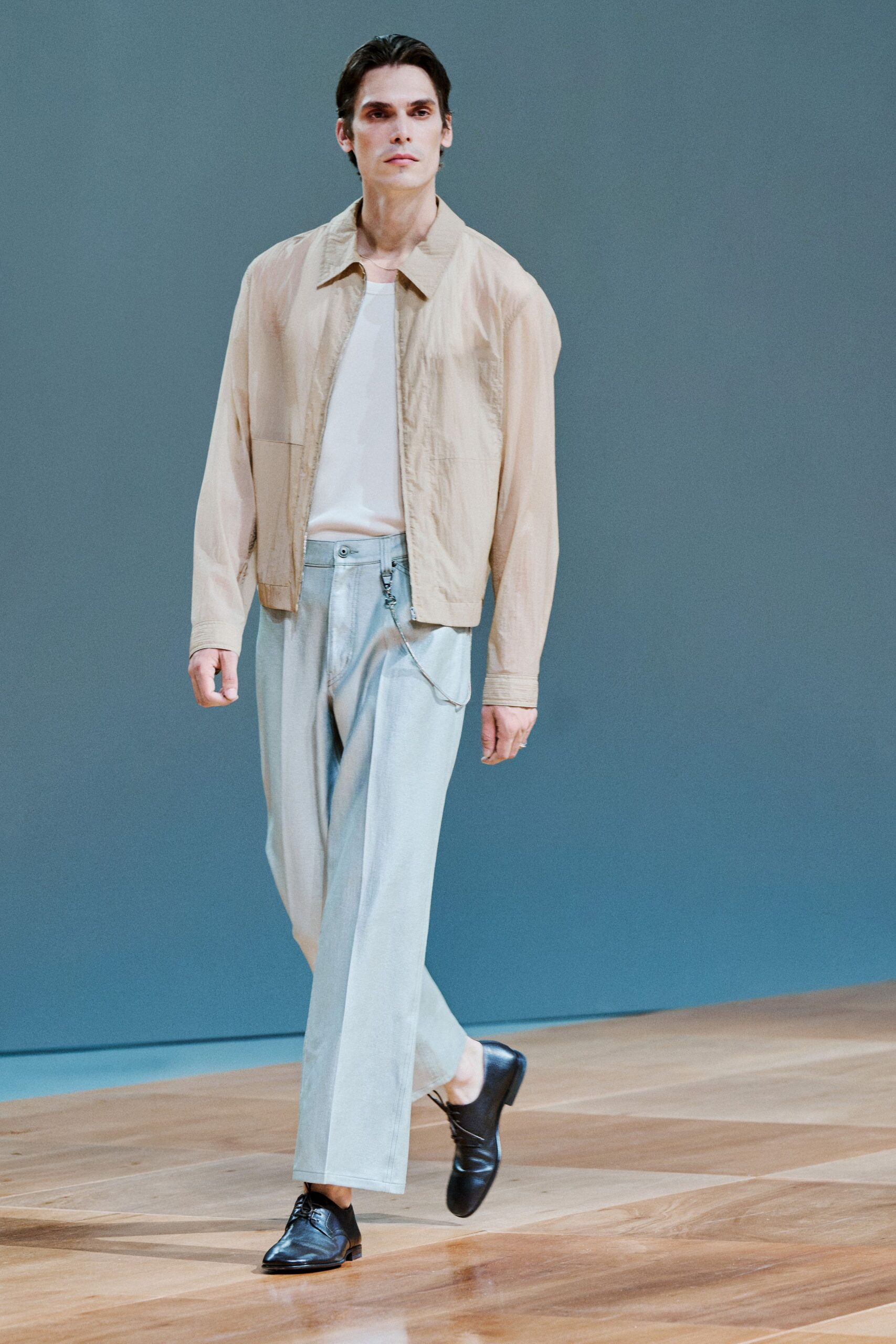 beige cotton long-sleeve collared relaxed jacket