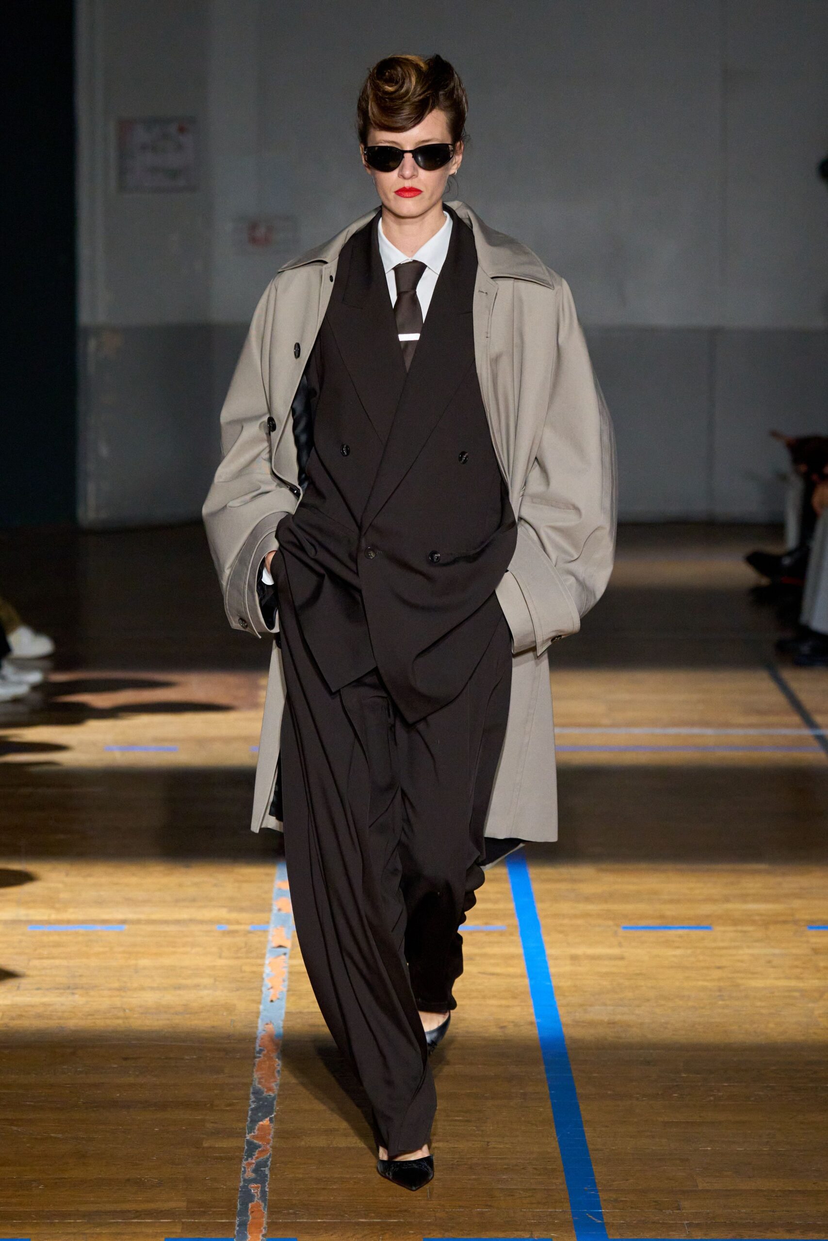black wool long-sleeve collared tailored suit