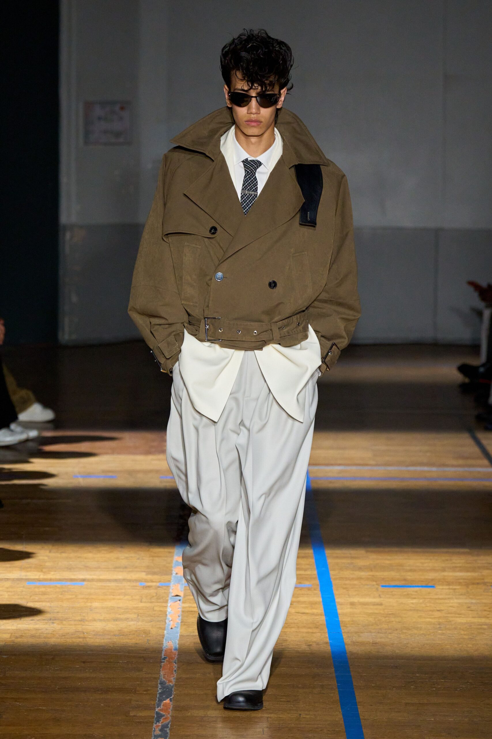 brown cotton long-sleeve collared oversized buttoned jacket