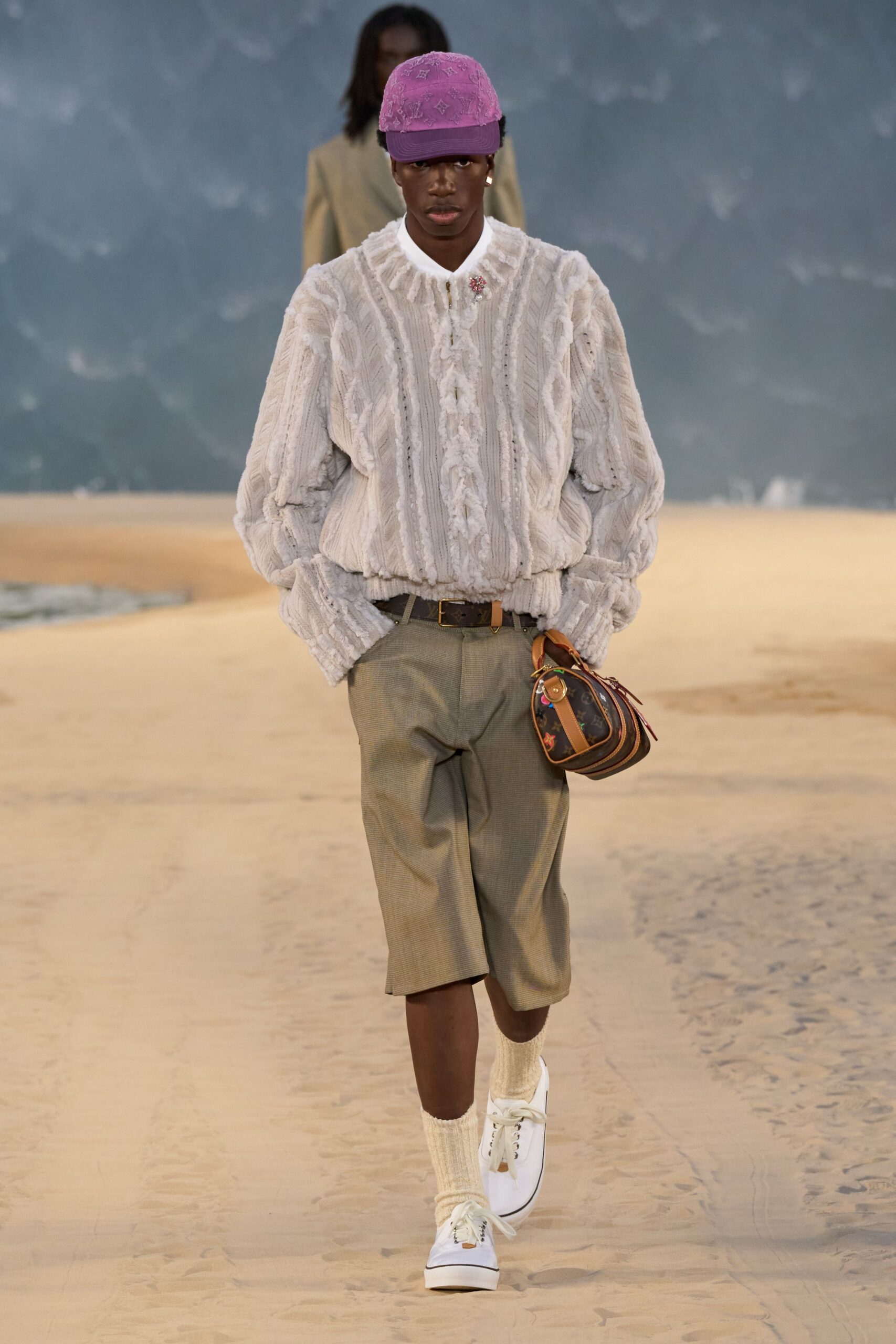gray fur relaxed sweater with beige shorts
